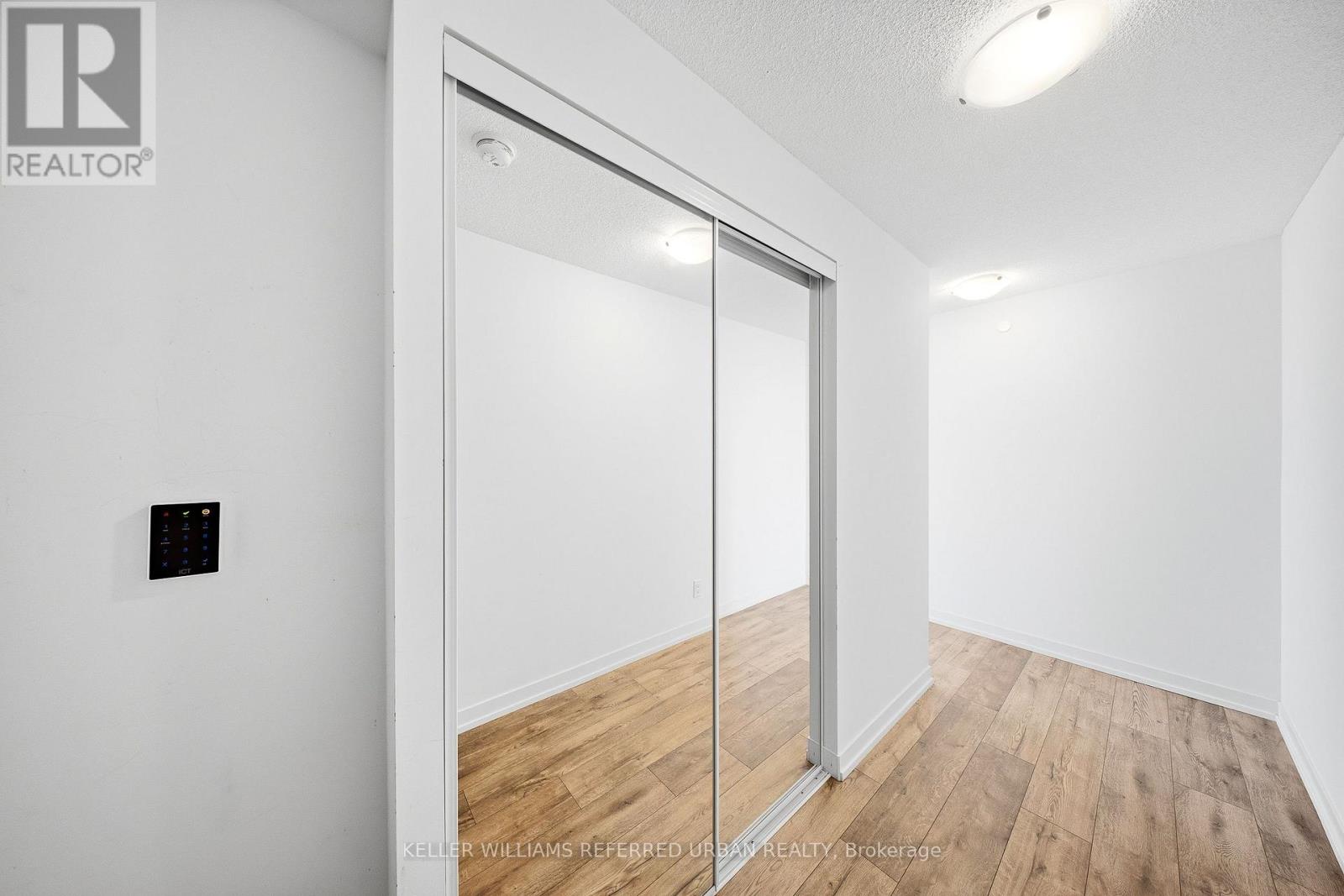 2010 - 125 Redpath Avenue, Toronto, Ontario  M4S 0B5 - Photo 4 - C13755784
