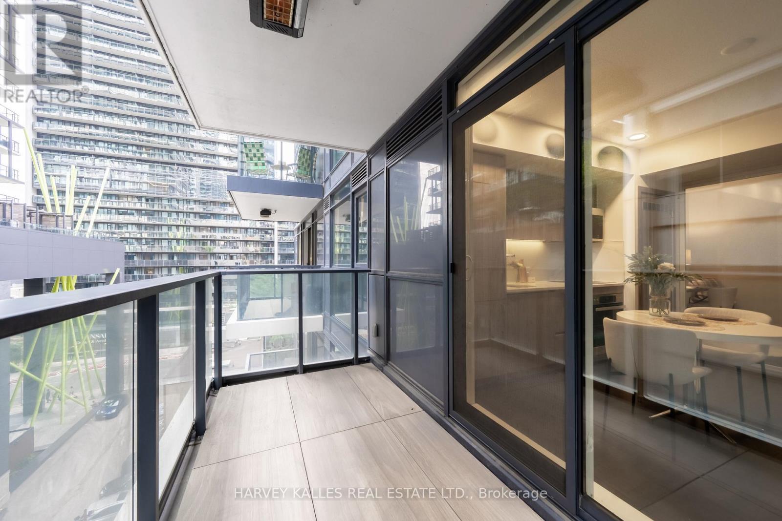 710 - 38 Widmer Street, Toronto, Ontario  M5V 2E9 - Photo 5 - C13755800