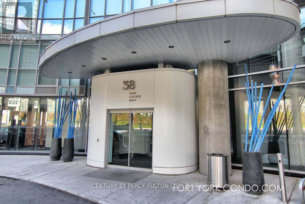 2112 - 38 Dan Leckie Way, Toronto, Ontario  M5V 2V6 - Photo 4 - C13755812