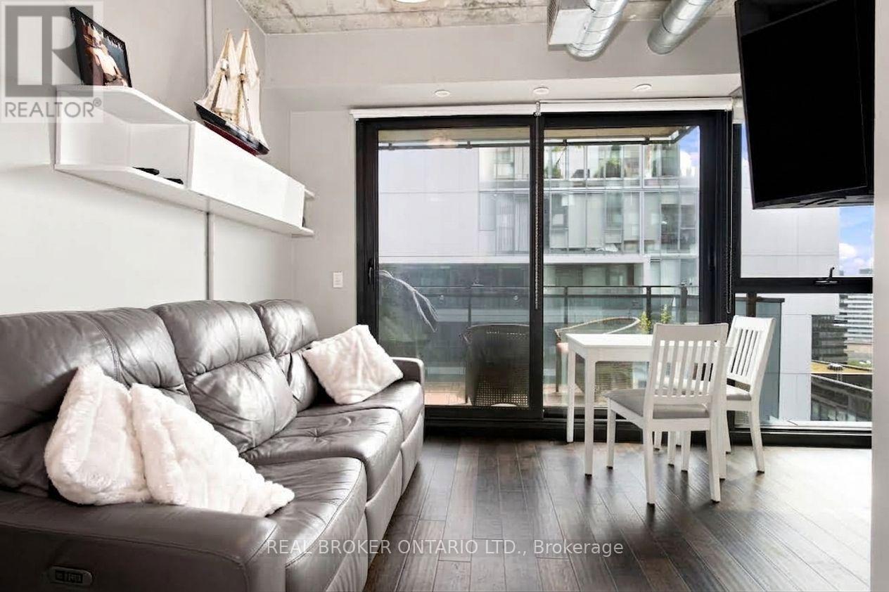 1206 - 51 Trolley Crescent, Toronto, Ontario  M5A 0E9 - Photo 3 - C13755868