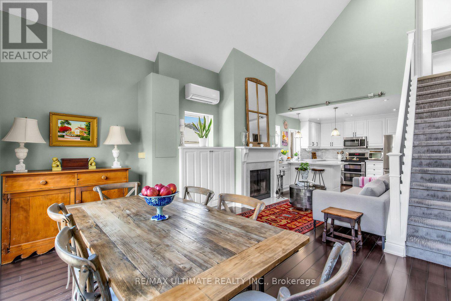 185 Castlefield Avenue, Toronto, Ontario  M4R 1G6 - Photo 11 - C13755902