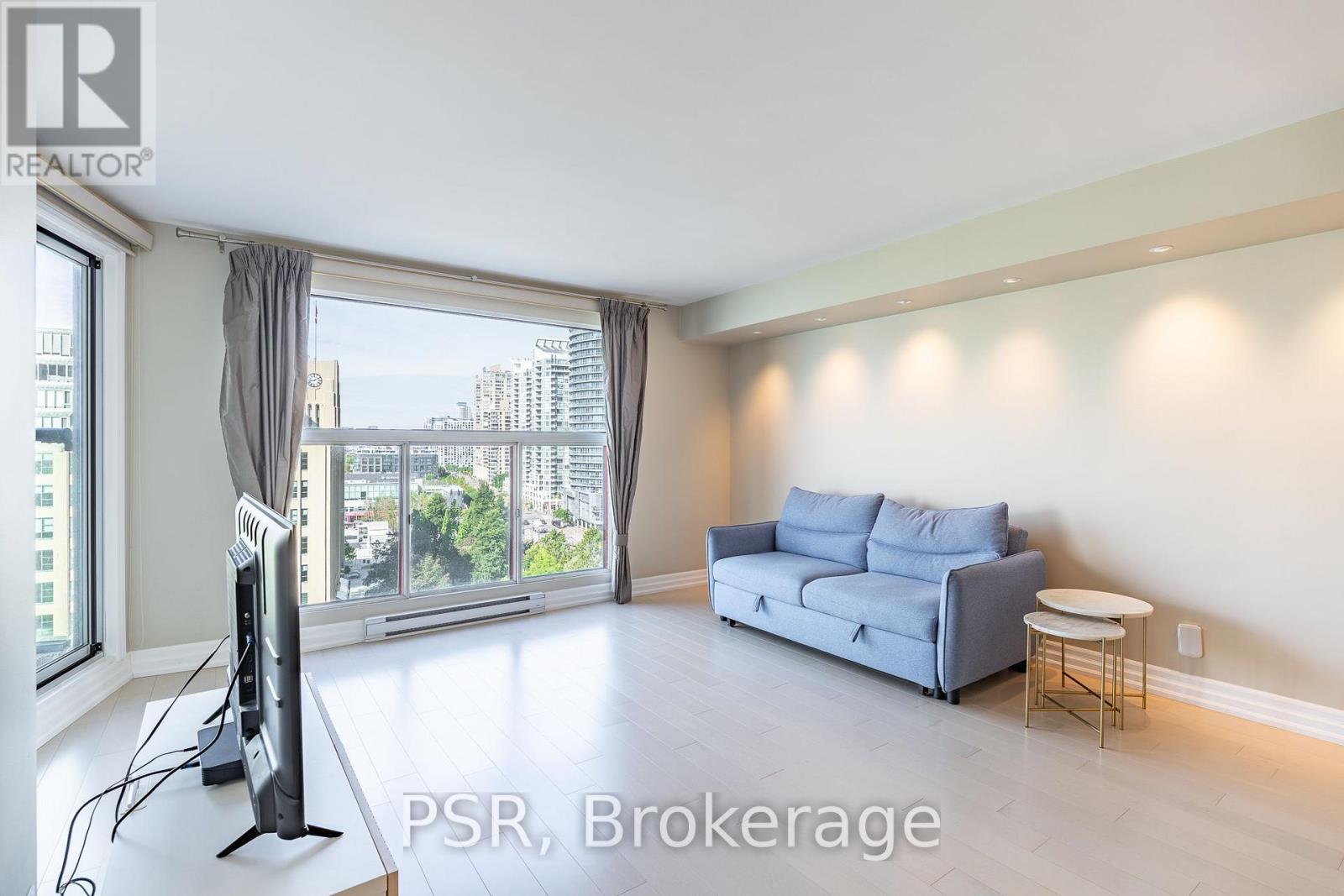 1209 - 77 Harbour Square, Toronto, Ontario  M5J 2S2 - Photo 8 - C13755944