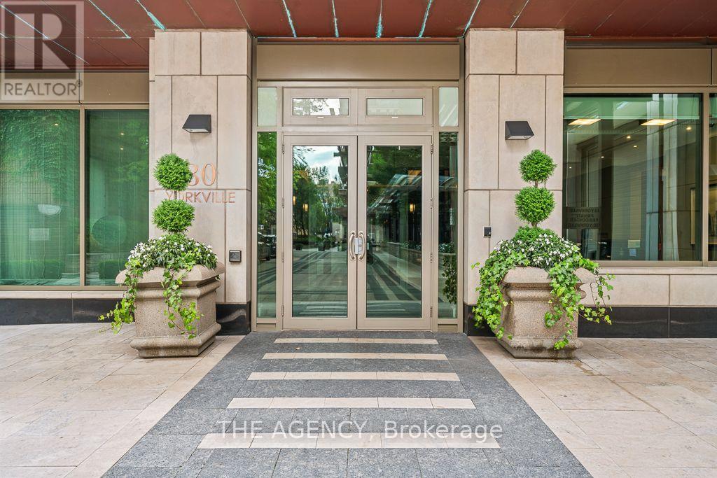 902 - 80 Yorkville Avenue, Toronto, Ontario  M5R 2C2 - Photo 2 - C13755966