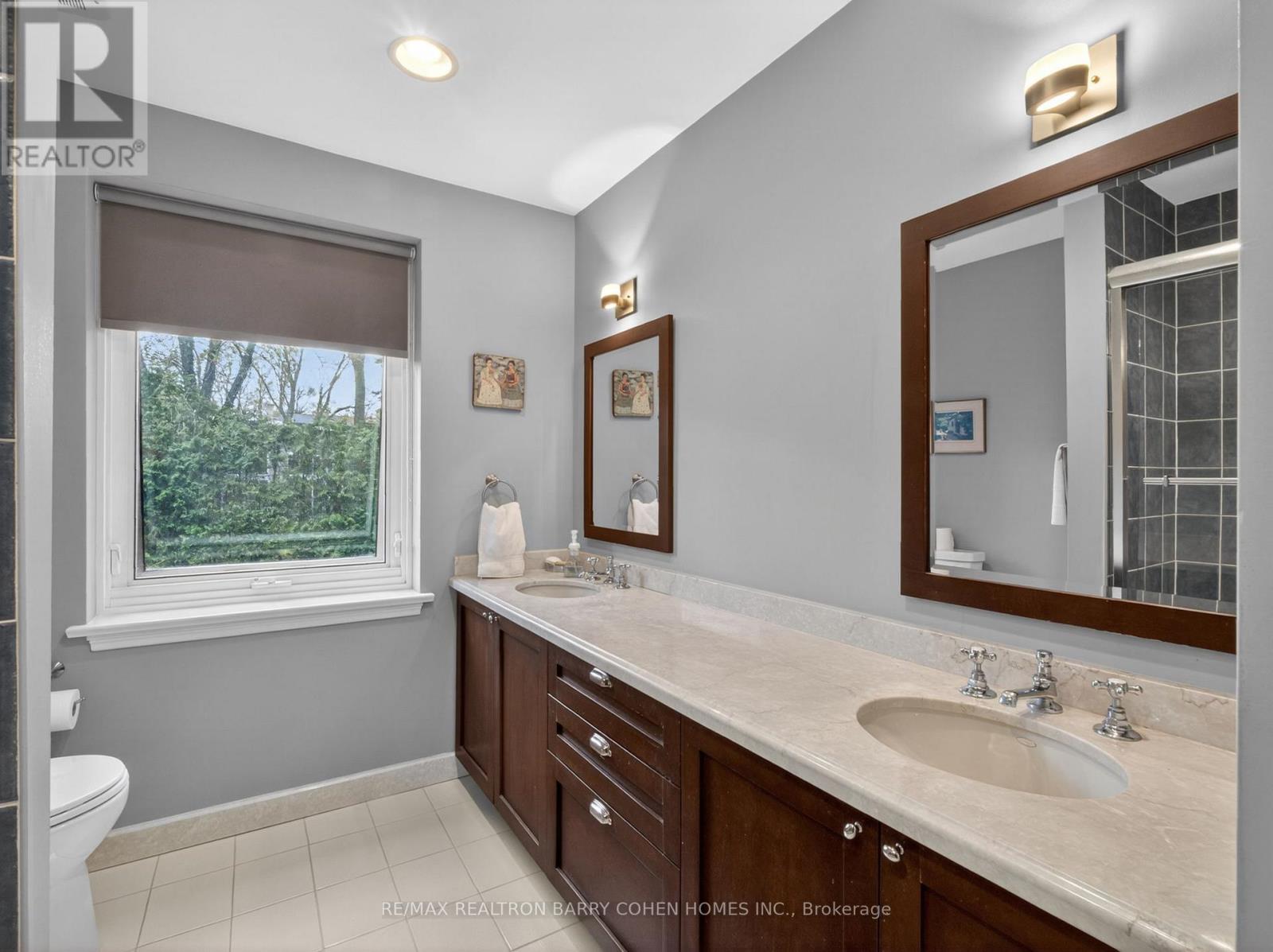 19 Saintfield Avenue, Toronto, Ontario  M3C 2M4 - Photo 26 - C13756022