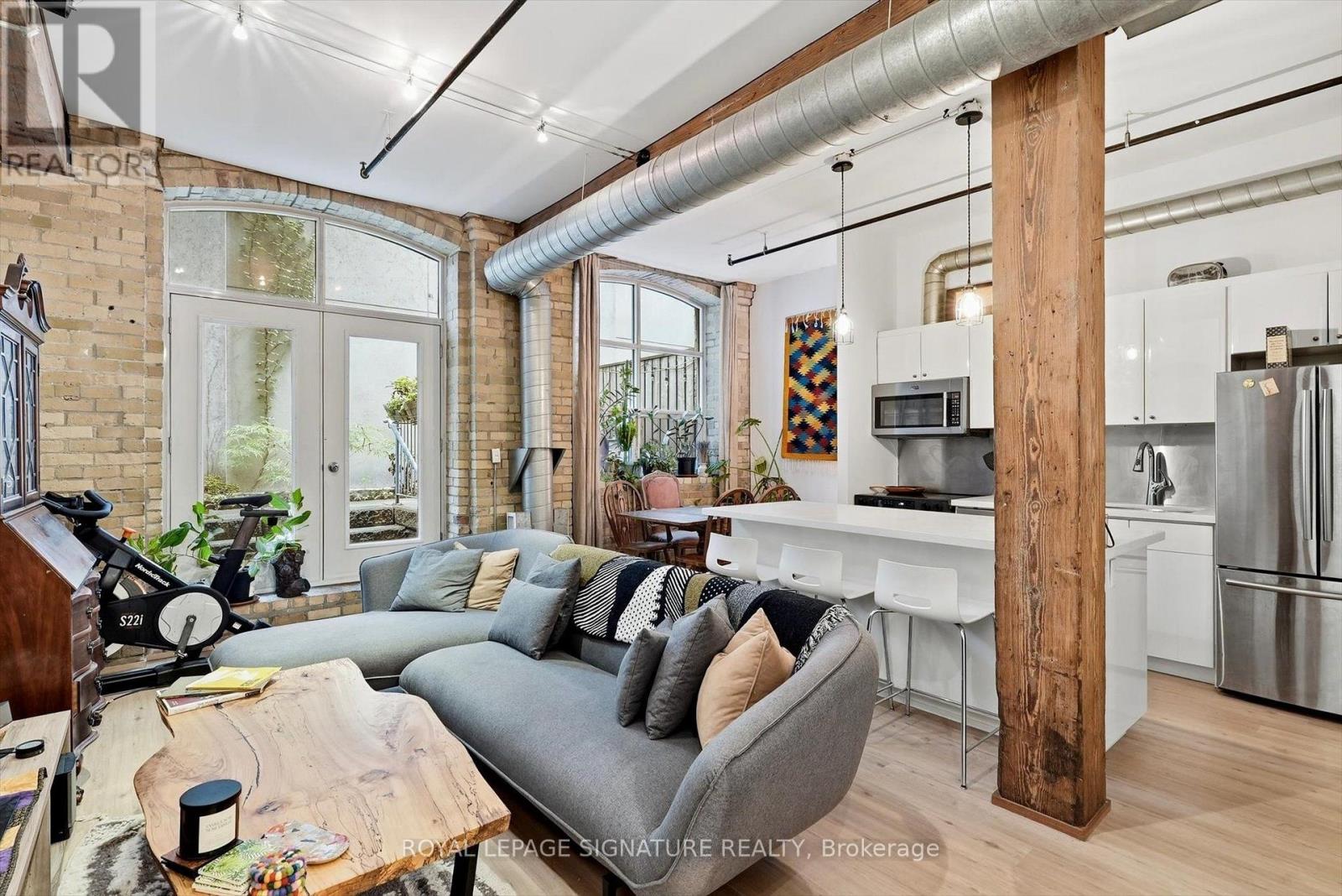 103 - 383 Adelaide Street E, Toronto, Ontario  M5A 1N3 - Photo 1 - C13756078