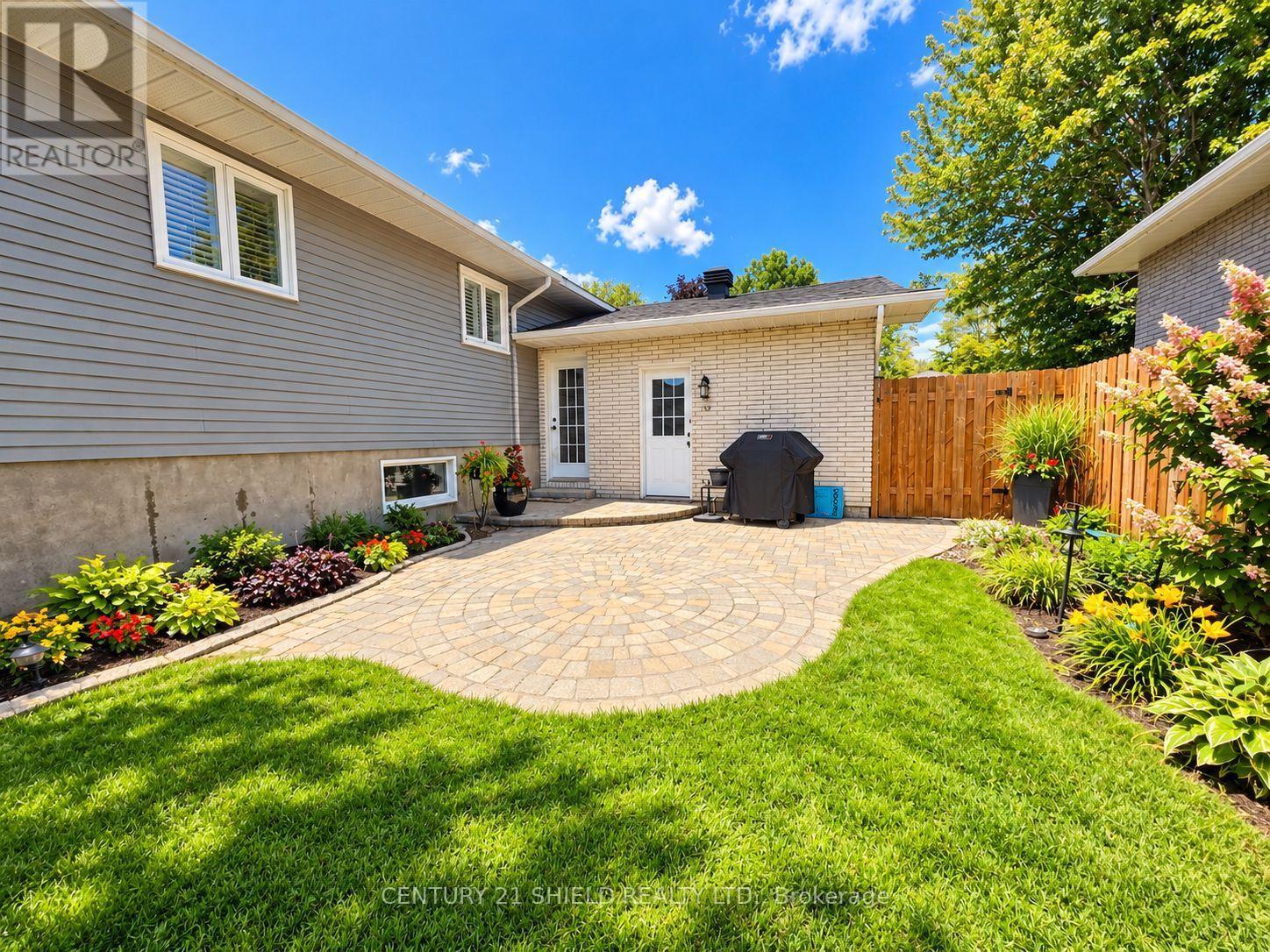 1463 Holy Cross Boulevard, Cornwall, Ontario  K6H 2W9 - Photo 5 - X13756052