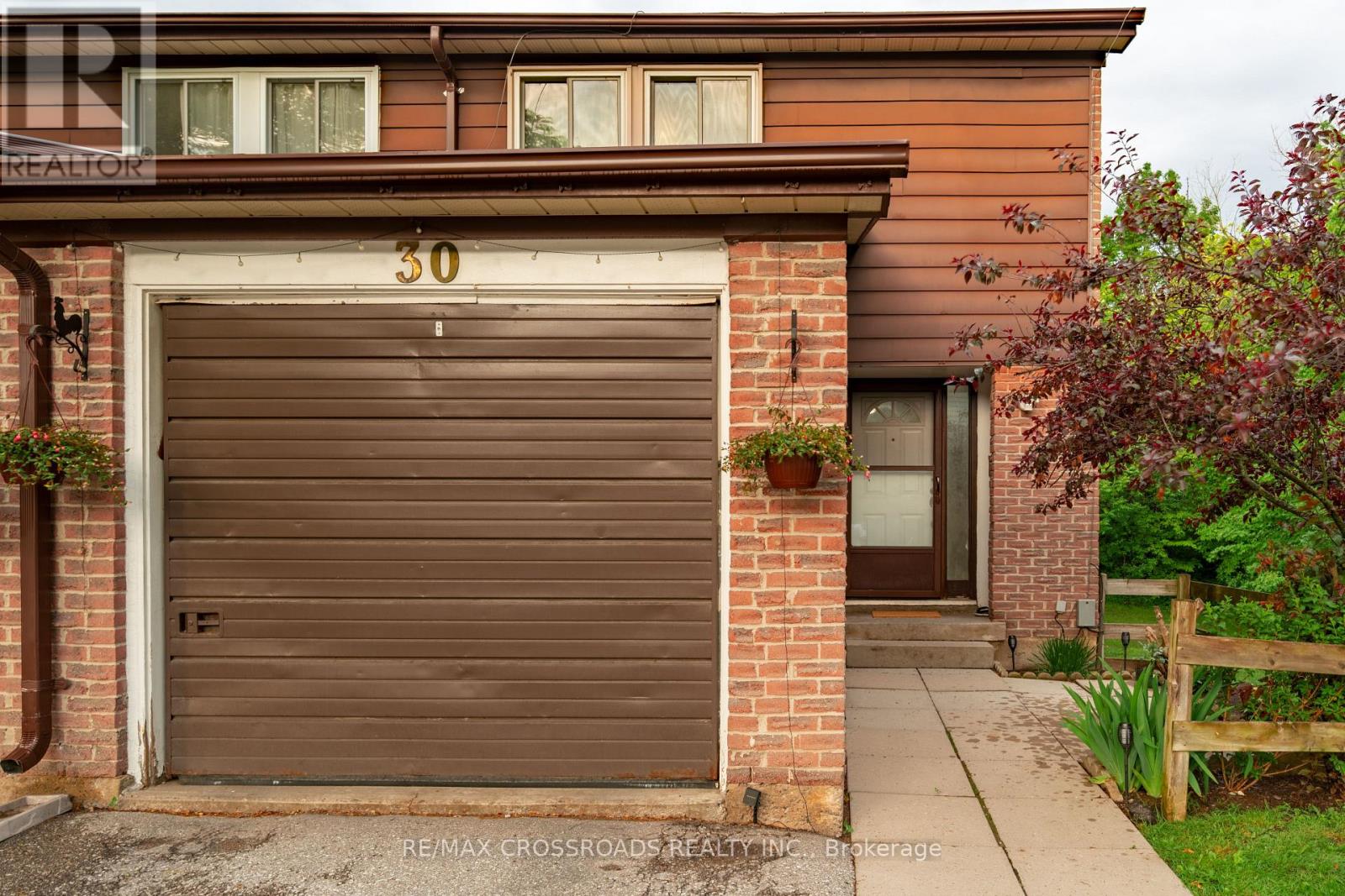 30 - 350 Camelot Court, Oshawa, Ontario  L1G 6P7 - Photo 3 - E13755780