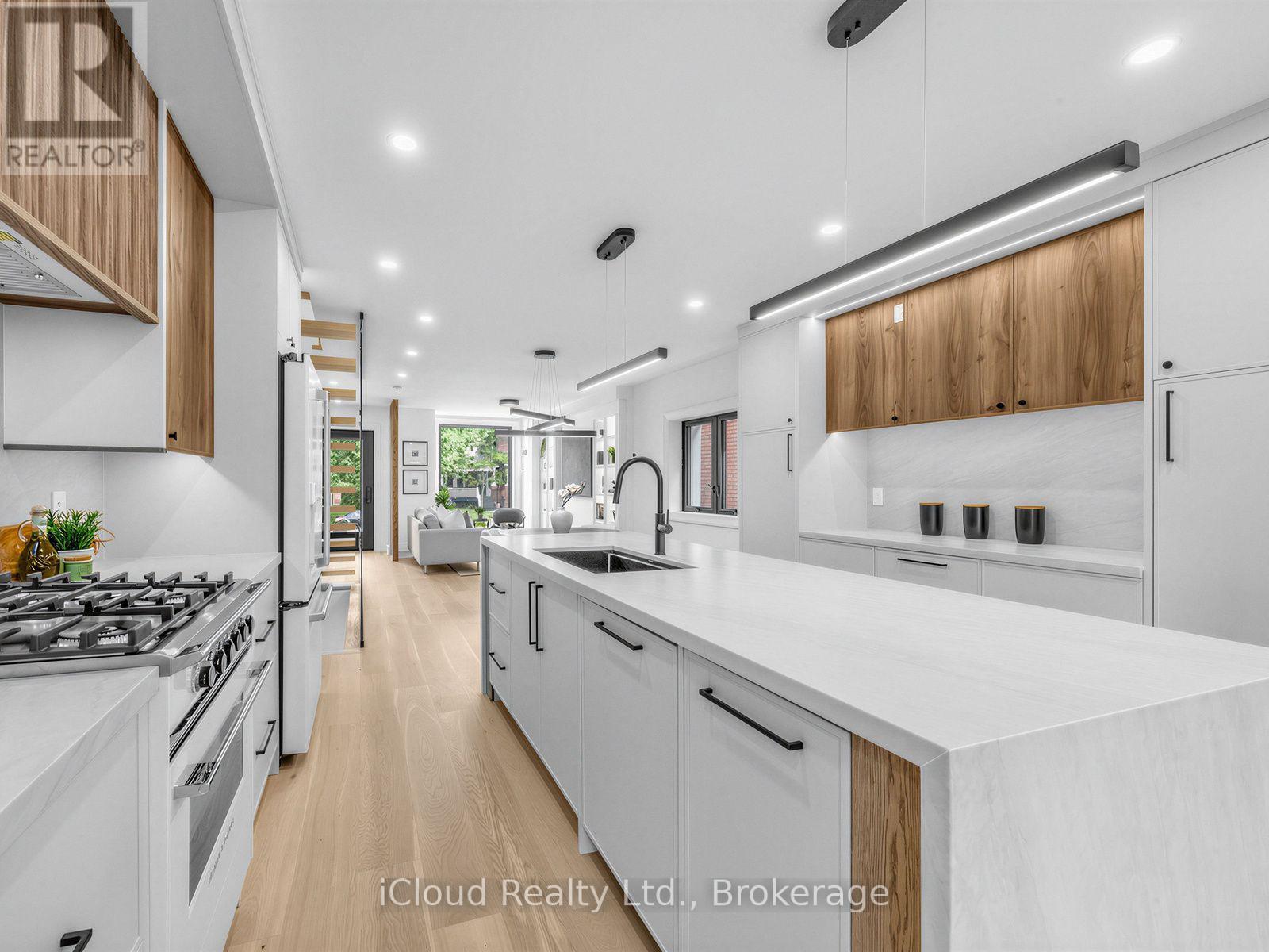 96 Woodycrest Avenue, Toronto, Ontario  M4J 3A9 - Photo 19 - E13755854