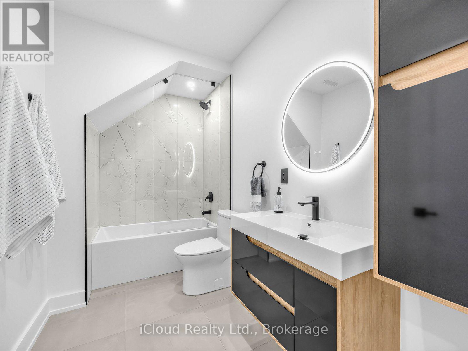 96 Woodycrest Avenue, Toronto, Ontario  M4J 3A9 - Photo 26 - E13755854