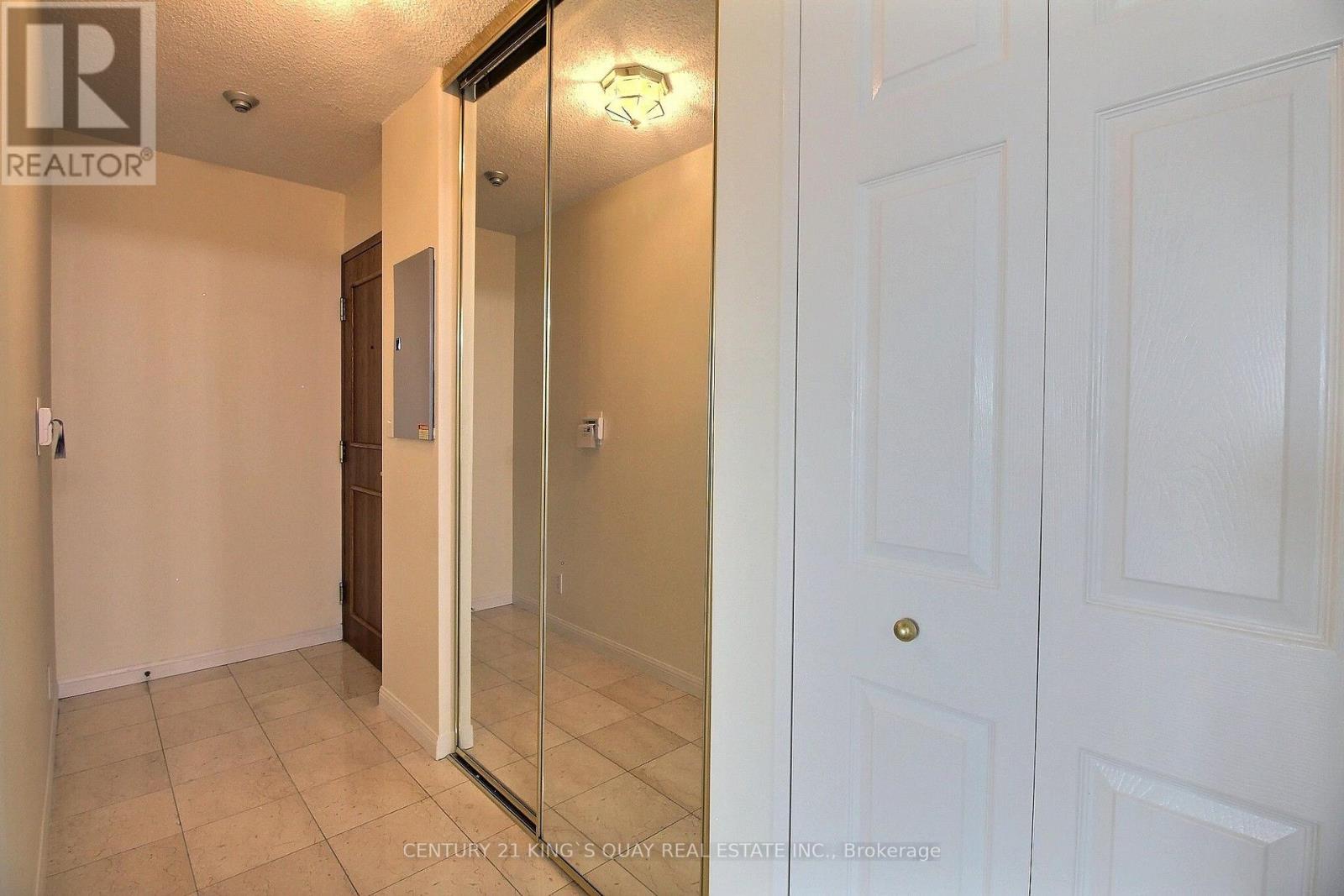 1701 - 8 Lee Centre Drive, Toronto, Ontario  M1H 3H8 - Photo 11 - E13755884