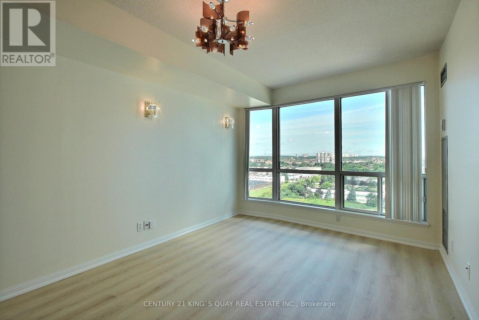 1701 - 8 Lee Centre Drive, Toronto, Ontario  M1H 3H8 - Photo 2 - E13755884
