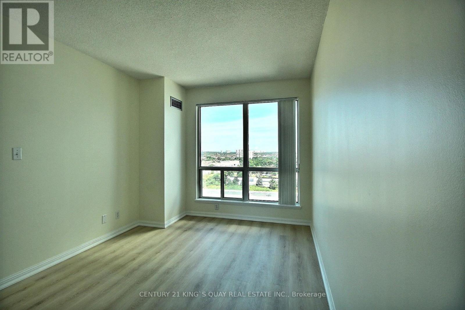 1701 - 8 Lee Centre Drive, Toronto, Ontario  M1H 3H8 - Photo 7 - E13755884