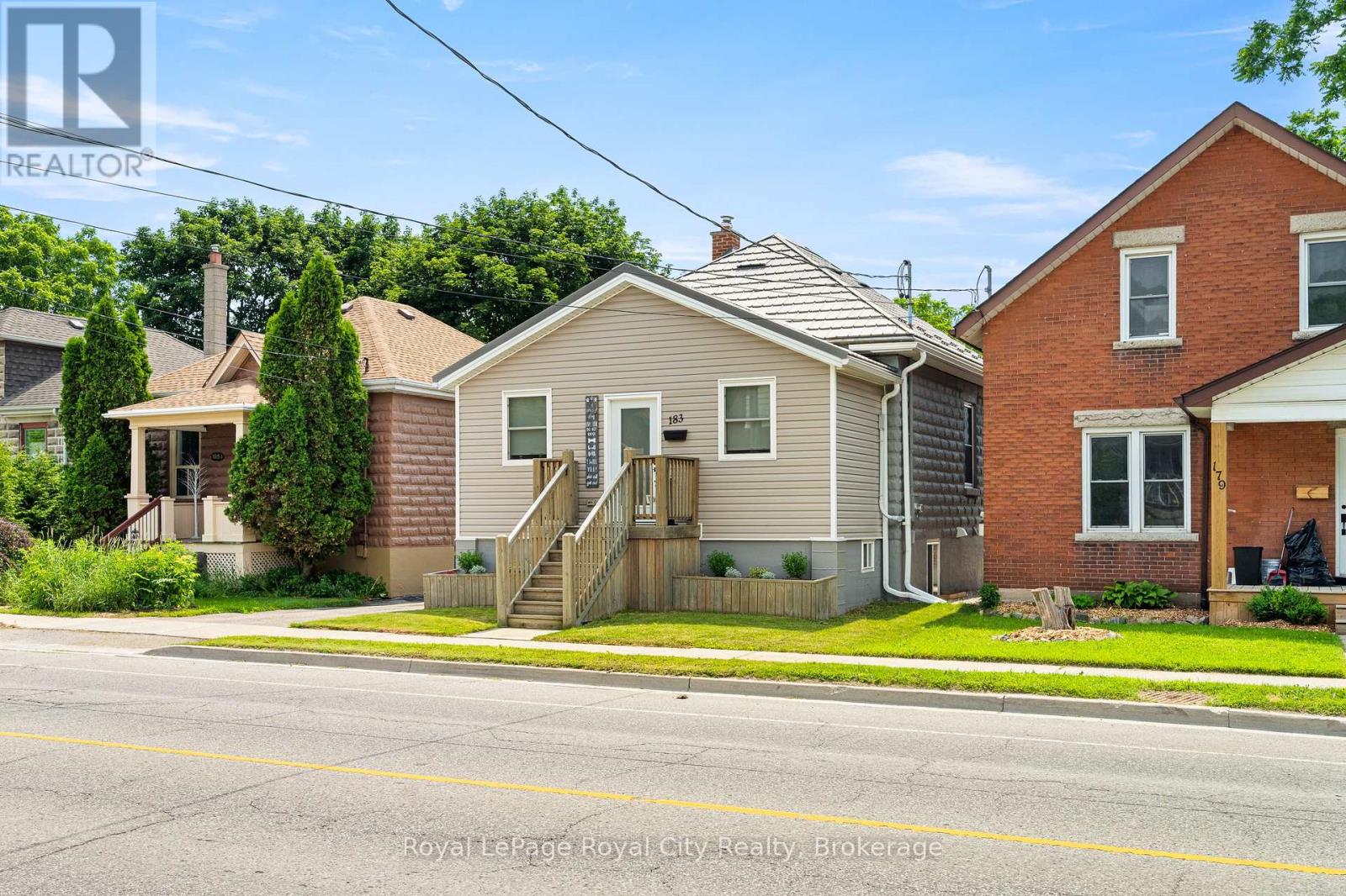 183 Elizabeth Street, Guelph, Ontario  N1E 2X5 - Photo 2 - X13755960