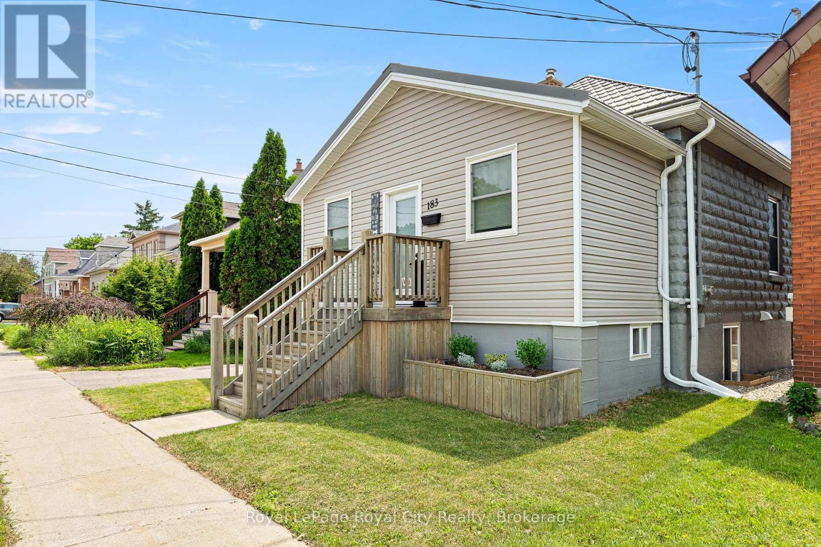 183 Elizabeth Street, Guelph, Ontario  N1E 2X5 - Photo 3 - X13755960