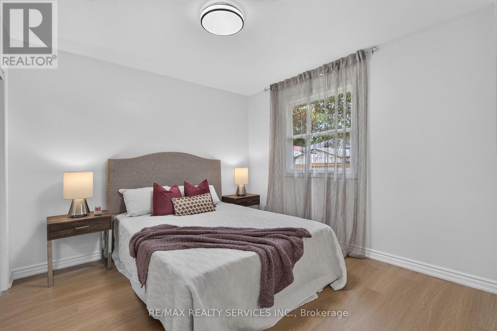 8 Leneck Avenue, Brampton, Ontario  L6X 2A7 - Photo 19 - W13754666