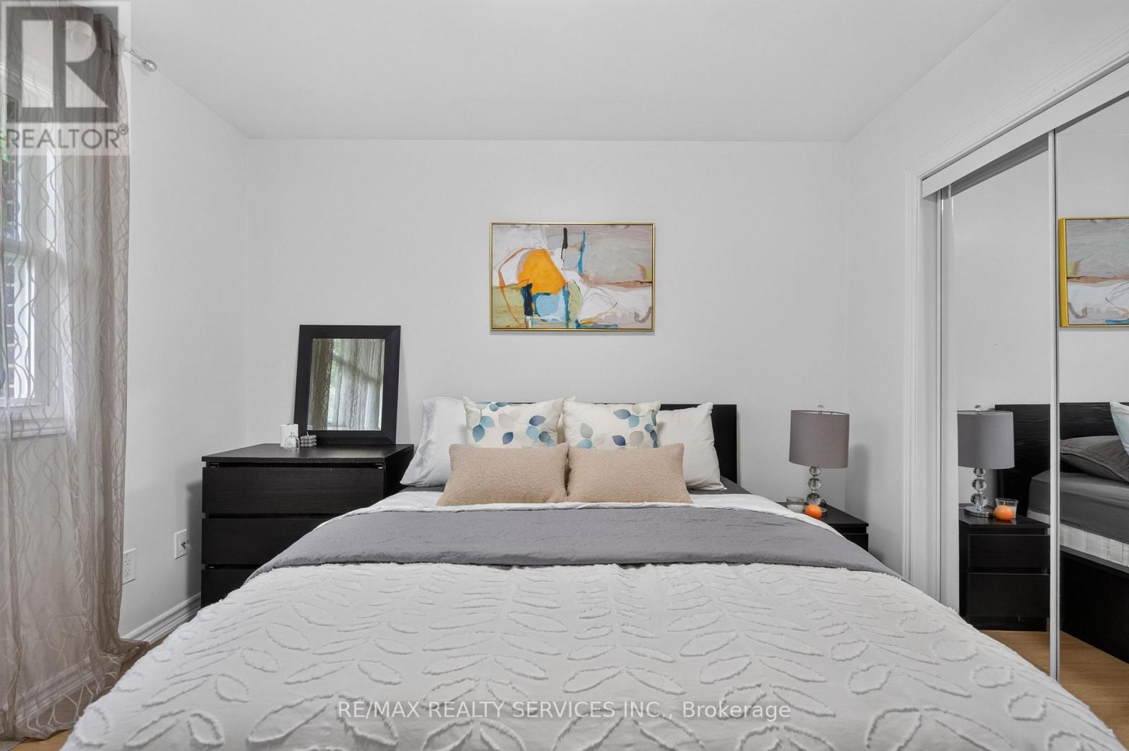 8 Leneck Avenue, Brampton, Ontario  L6X 2A7 - Photo 23 - W13754666