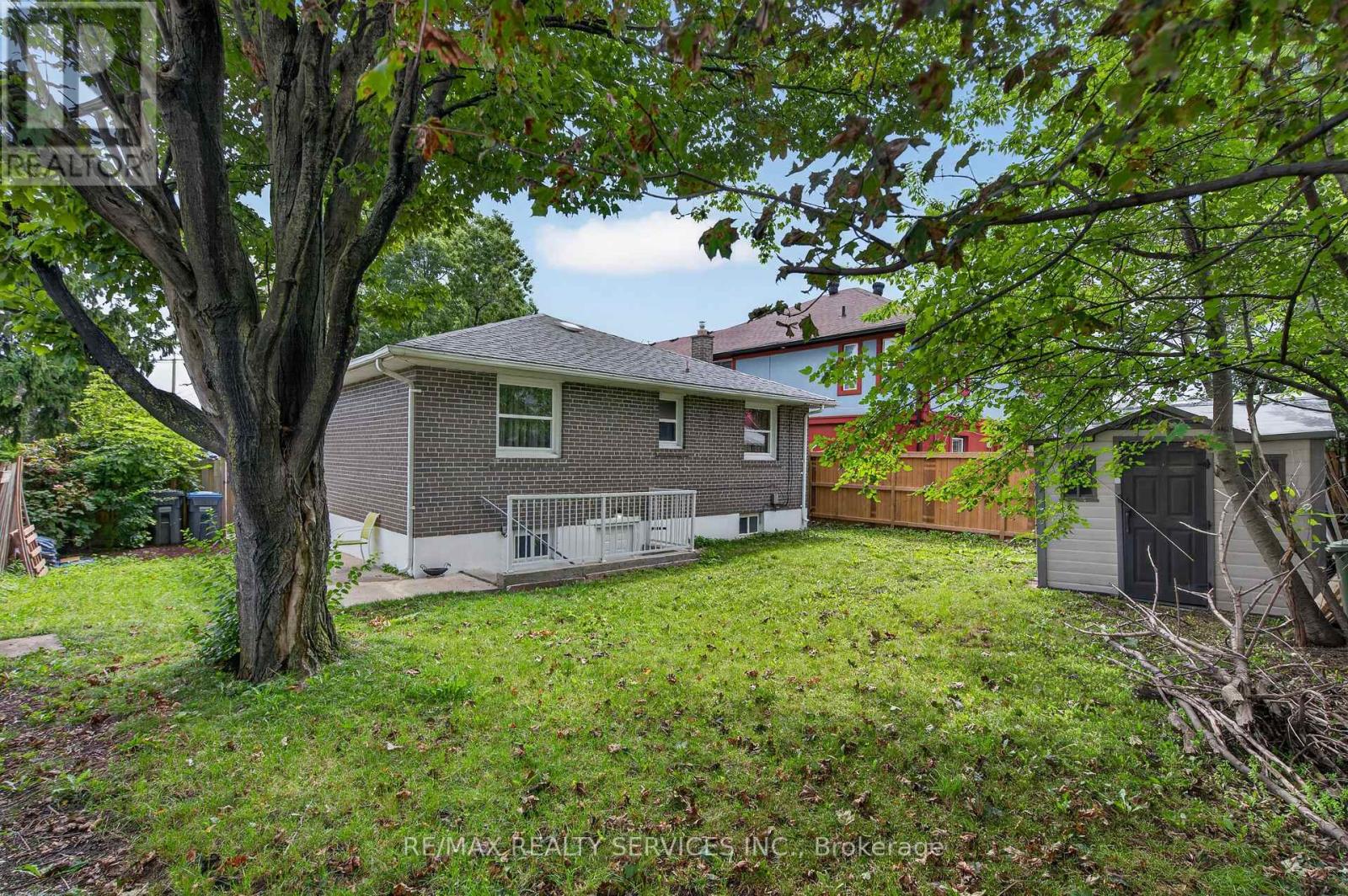 8 Leneck Avenue, Brampton, Ontario  L6X 2A7 - Photo 44 - W13754666