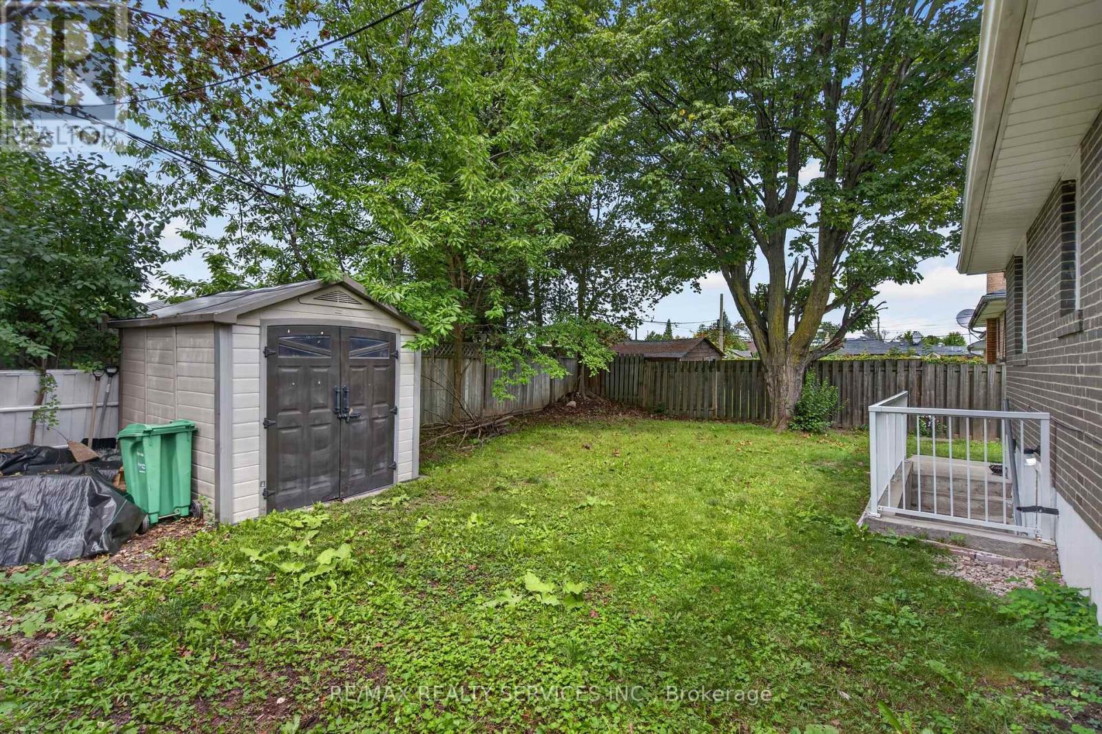 8 Leneck Avenue, Brampton, Ontario  L6X 2A7 - Photo 45 - W13754666