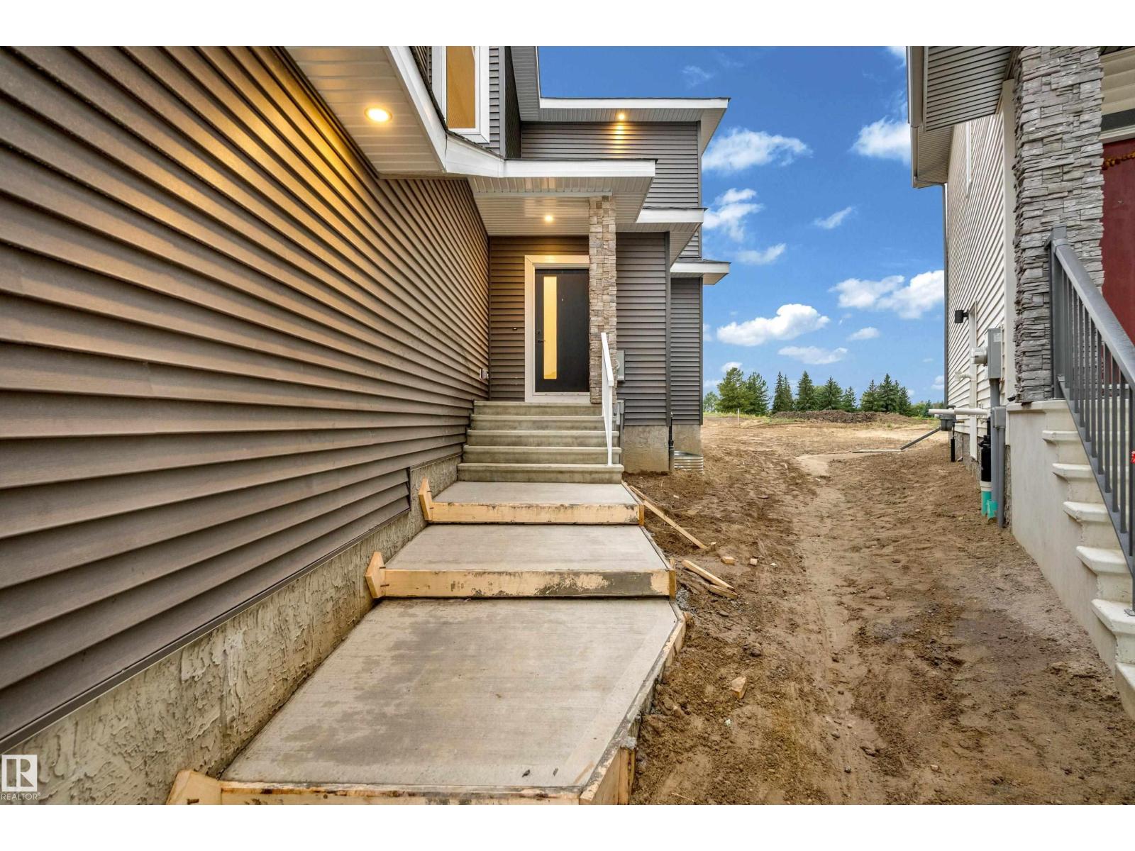 32 Grayson Gr, Stony Plain, Alberta  T7Z 0P3 - Photo 2 - E4507546