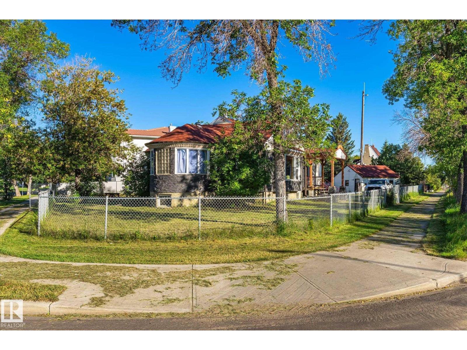 11008 109 St NW, Edmonton, Alberta  T5H 3C4 - Photo 15 - E4507550