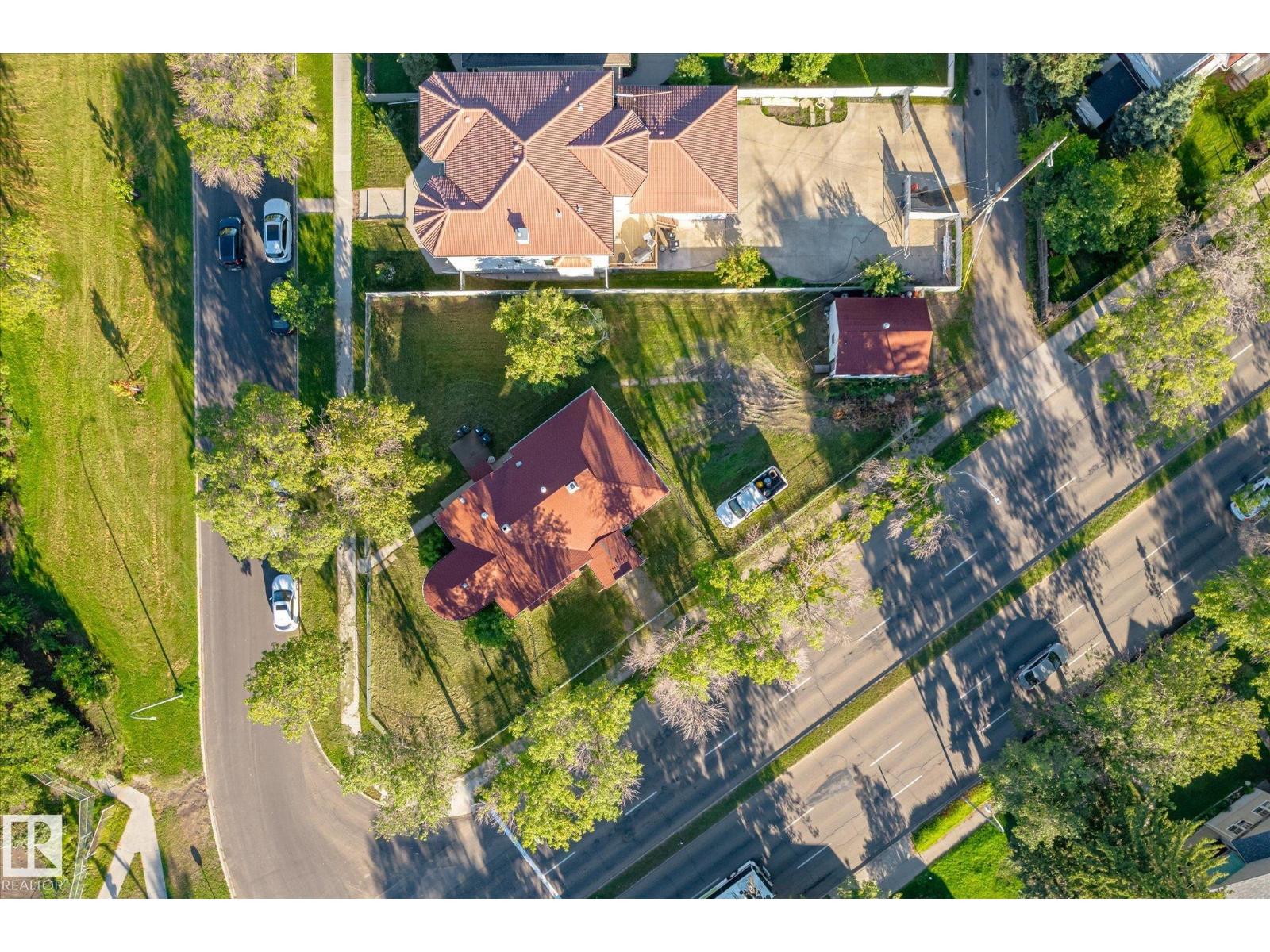 11008 109 St NW, Edmonton, Alberta  T5H 3C4 - Photo 4 - E4507550