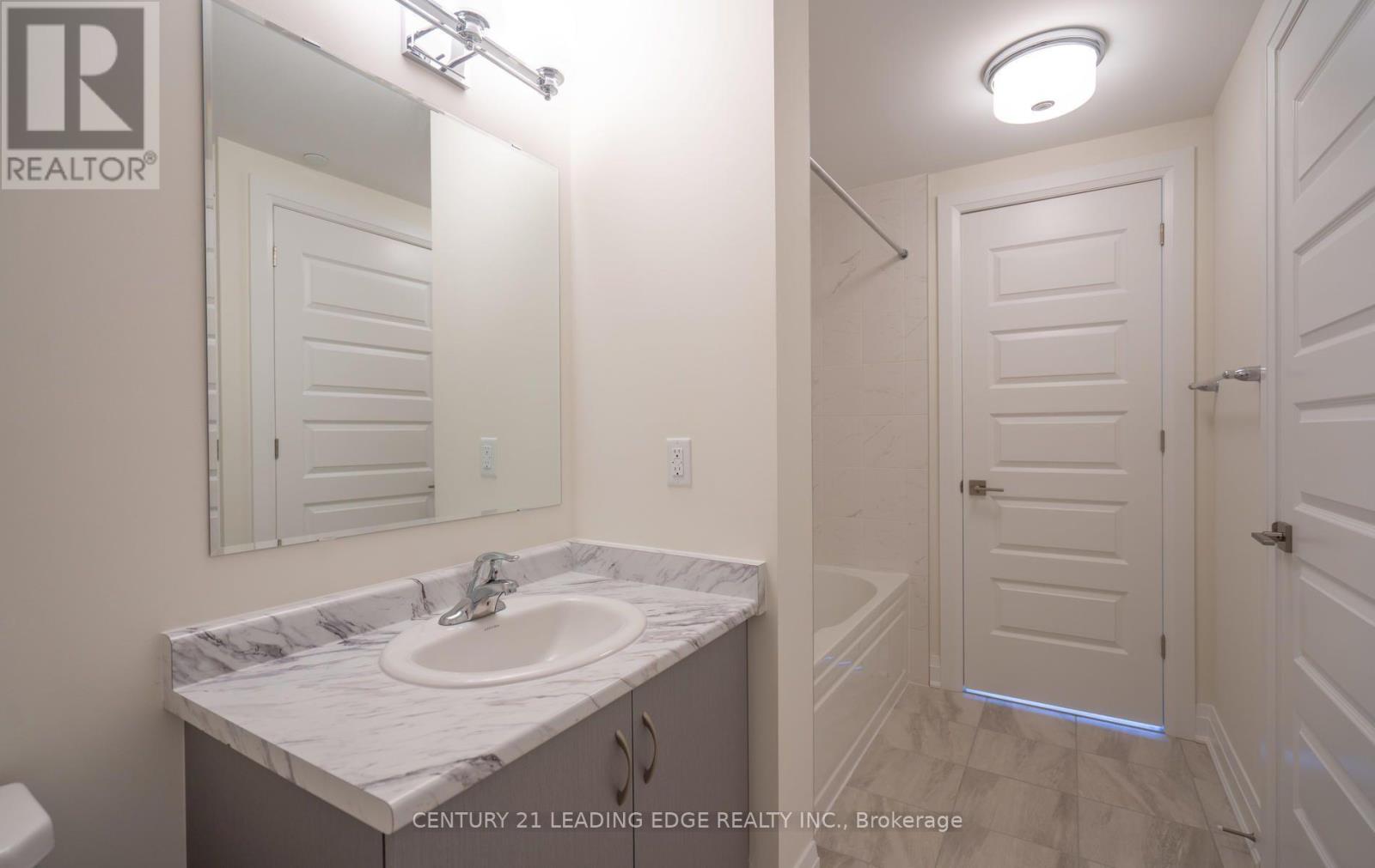 612 - 58 Adam Sellers Street, Markham, Ontario  L6B 1M5 - Photo 10 - N13755786