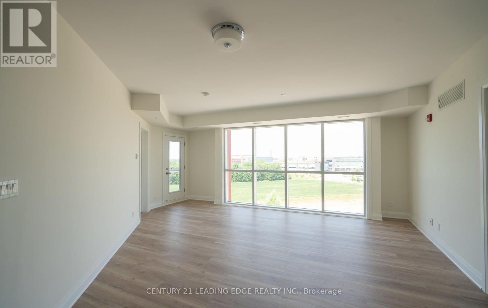 612 - 58 Adam Sellers Street, Markham, Ontario  L6B 1M5 - Photo 3 - N13755786