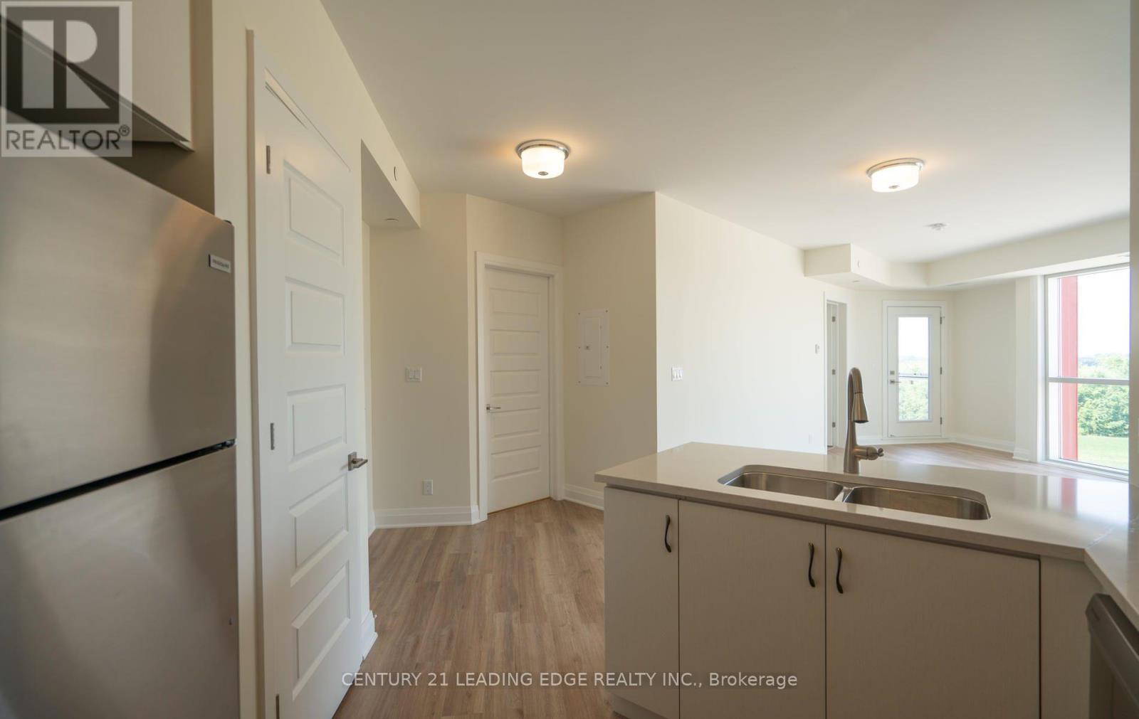 612 - 58 Adam Sellers Street, Markham, Ontario  L6B 1M5 - Photo 5 - N13755786
