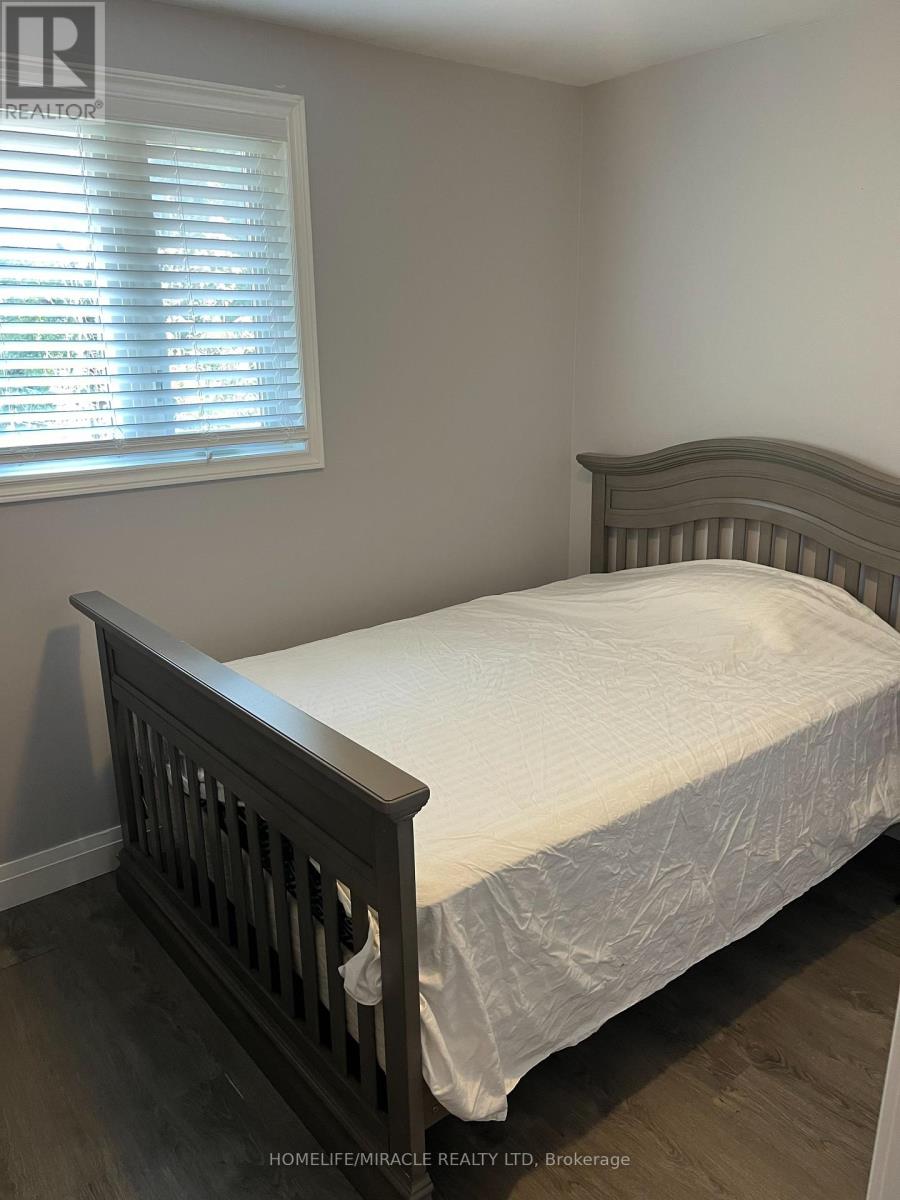 151 Collings Avenue, Bradford West Gwillimbury, Ontario  L3Z 1V9 - Photo 3 - N13755974