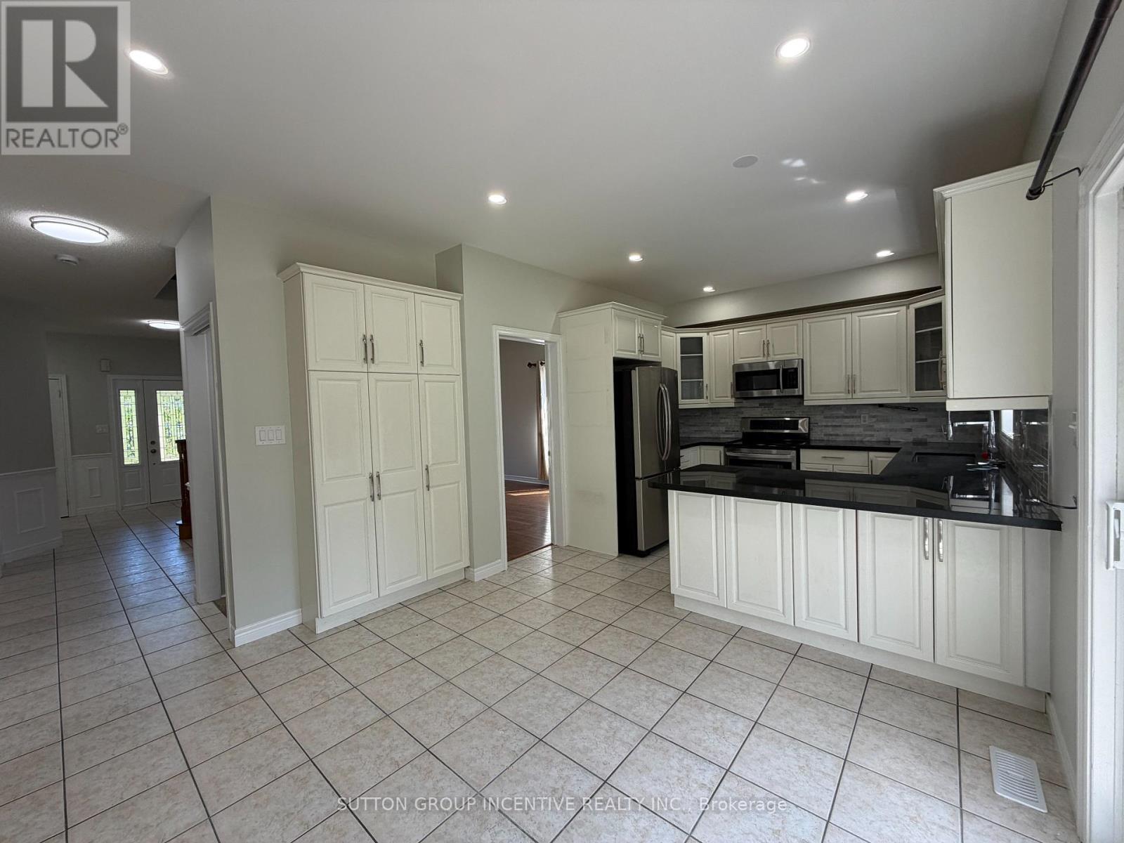 1 Buman Court, Barrie, Ontario  L4N 0L3 - Photo 11 - S13755932