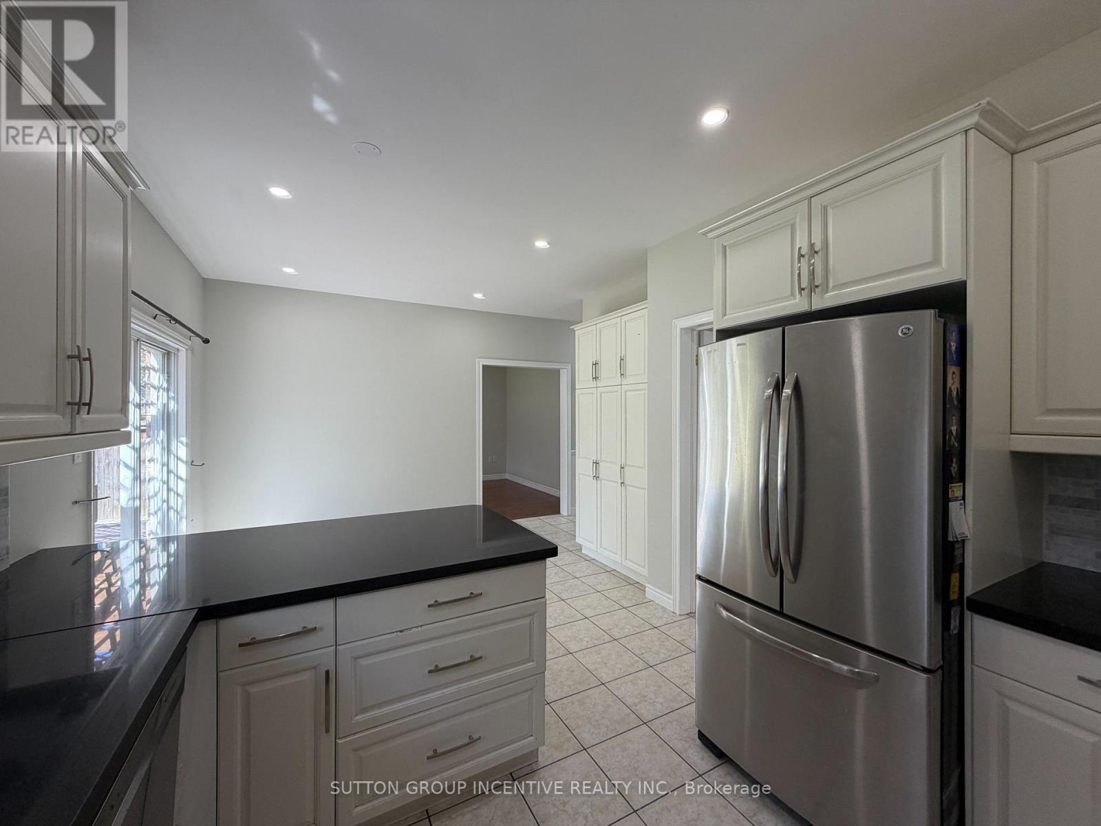 1 Buman Court, Barrie, Ontario  L4N 0L3 - Photo 13 - S13755932