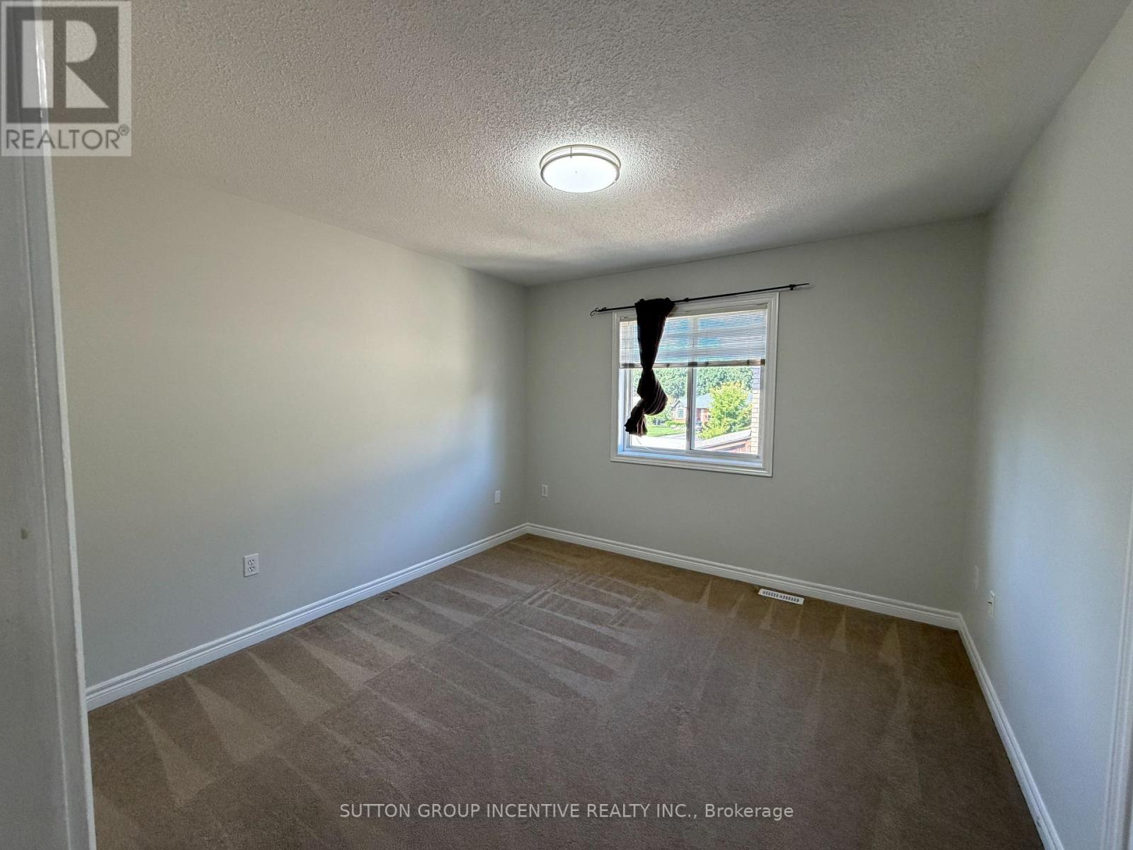 1 Buman Court, Barrie, Ontario  L4N 0L3 - Photo 18 - S13755932