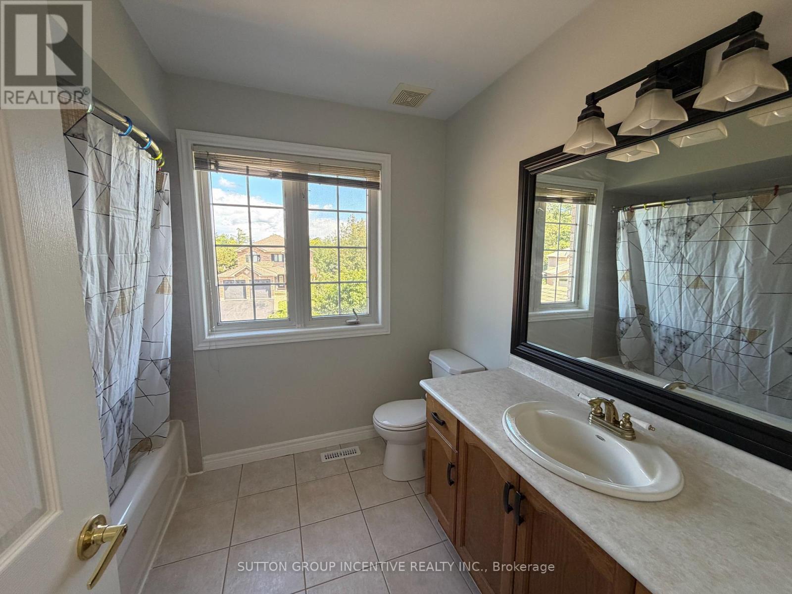 1 Buman Court, Barrie, Ontario  L4N 0L3 - Photo 21 - S13755932