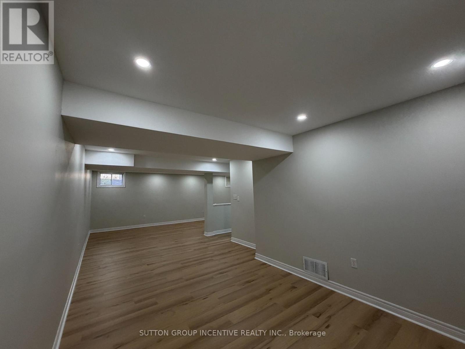 1 Buman Court, Barrie, Ontario  L4N 0L3 - Photo 26 - S13755932