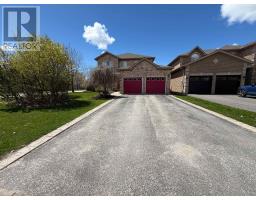1 BUMAN COURT, Barrie, Ontario