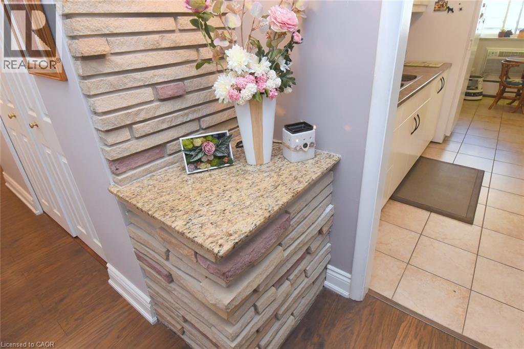510 Queenston Road Unit# 406, Hamilton, Ontario  L8K 1J3 - Photo 6 - 40860552