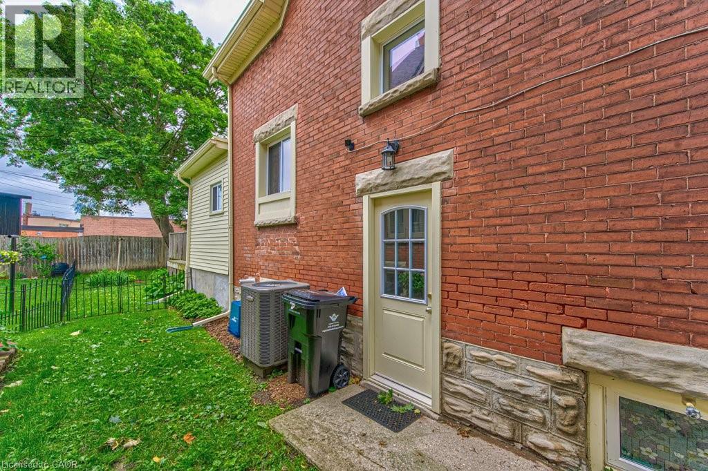 26 St. Leger Street, Kitchener, Ontario  N2H 4L9 - Photo 32 - 40861324