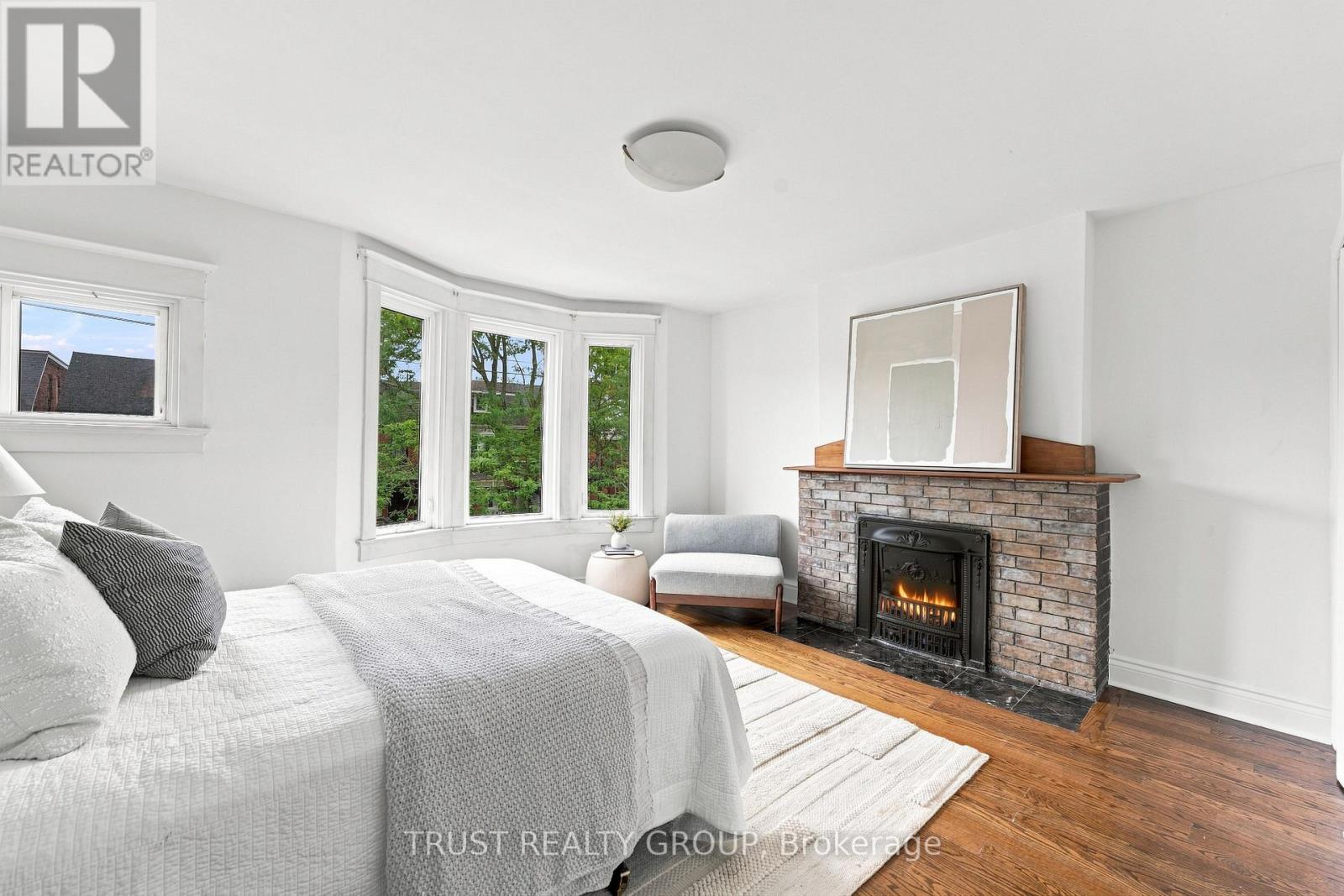 298 Garden Avenue, Toronto, Ontario  M6R 1J6 - Photo 19 - W13755872