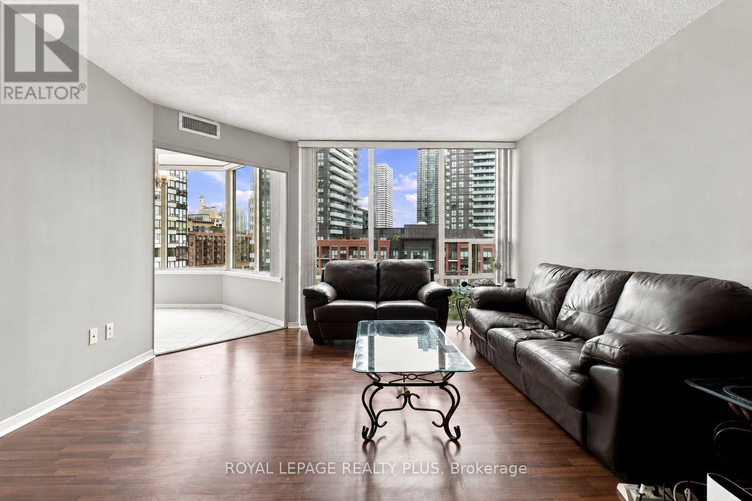 701 - 350 Rathburn Road W, Mississauga, Ontario  L5B 3Y2 - Photo 12 - W13755904