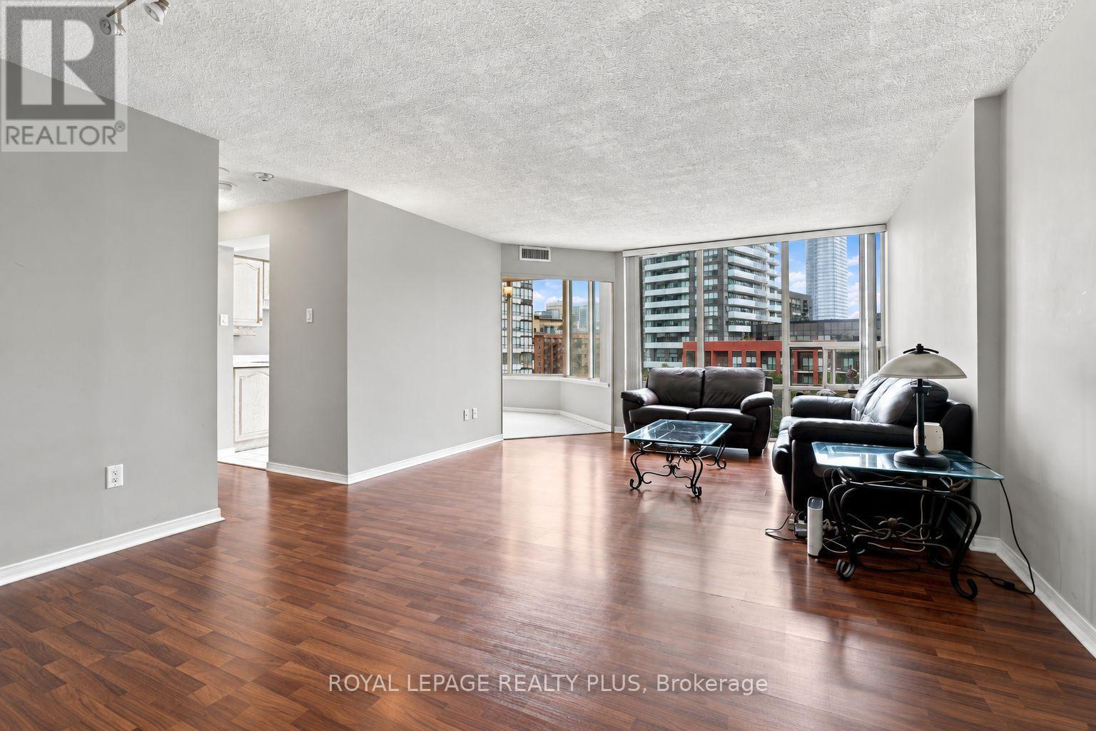 701 - 350 Rathburn Road W, Mississauga, Ontario  L5B 3Y2 - Photo 13 - W13755904