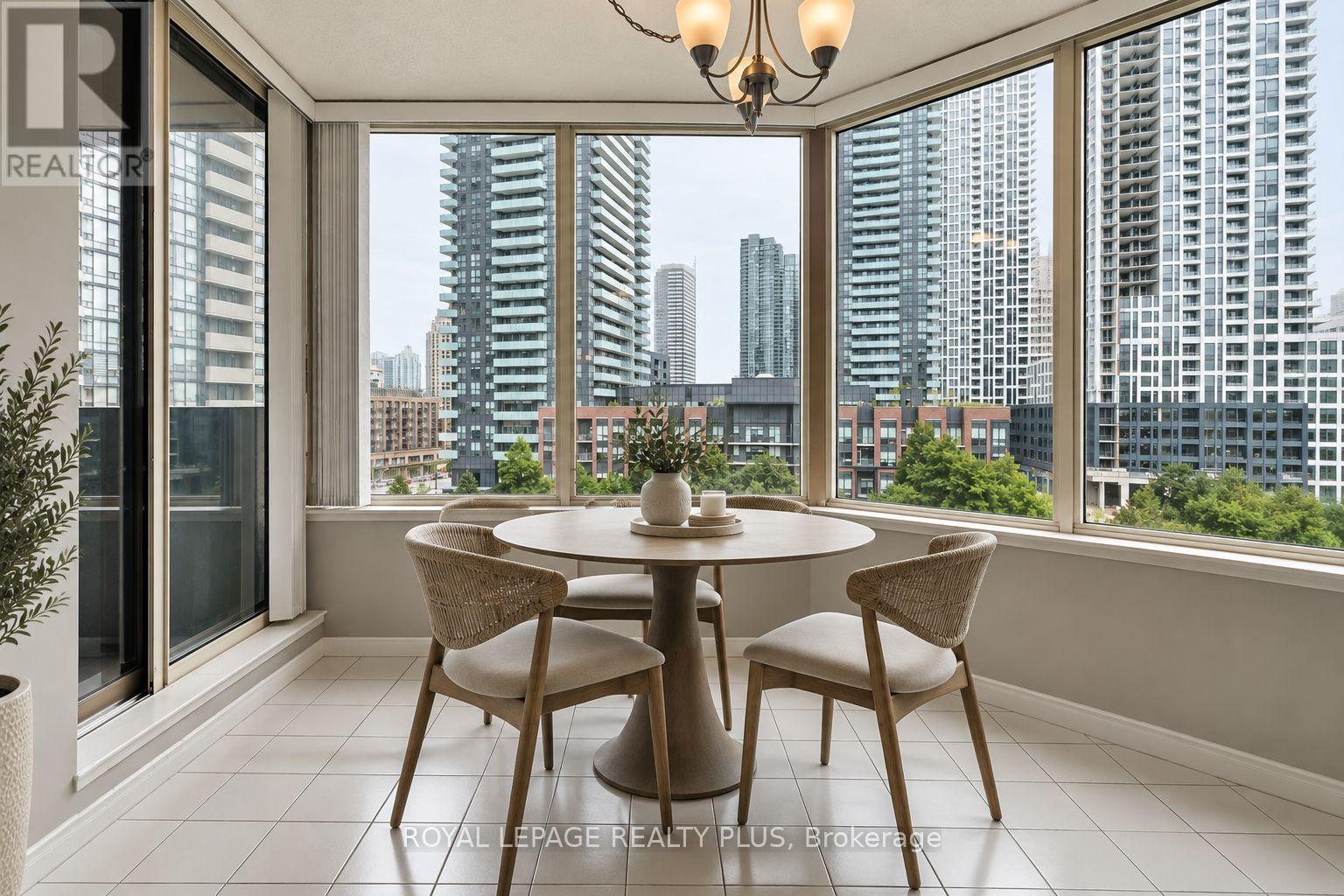701 - 350 Rathburn Road W, Mississauga, Ontario  L5B 3Y2 - Photo 18 - W13755904