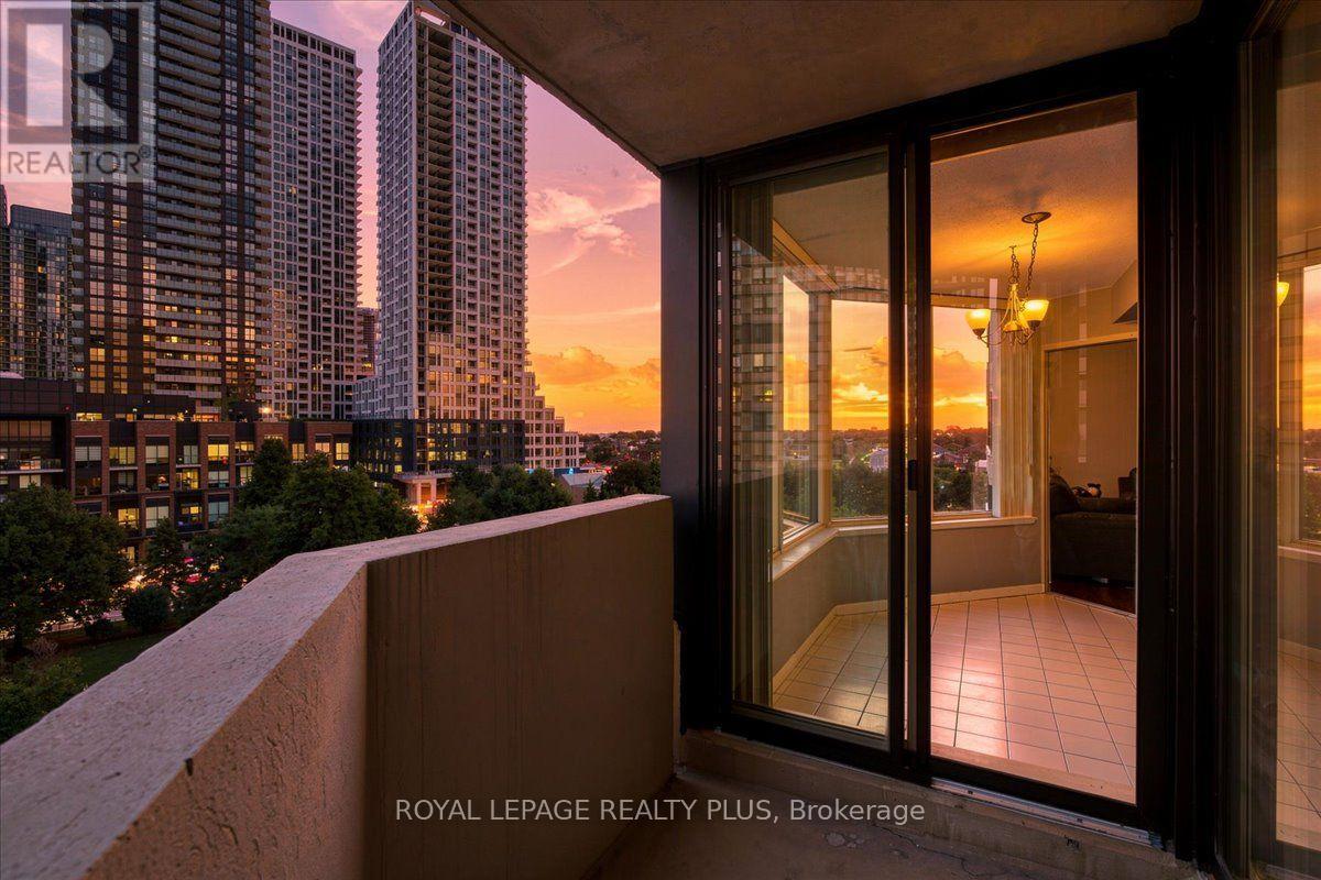 701 - 350 Rathburn Road W, Mississauga, Ontario  L5B 3Y2 - Photo 28 - W13755904