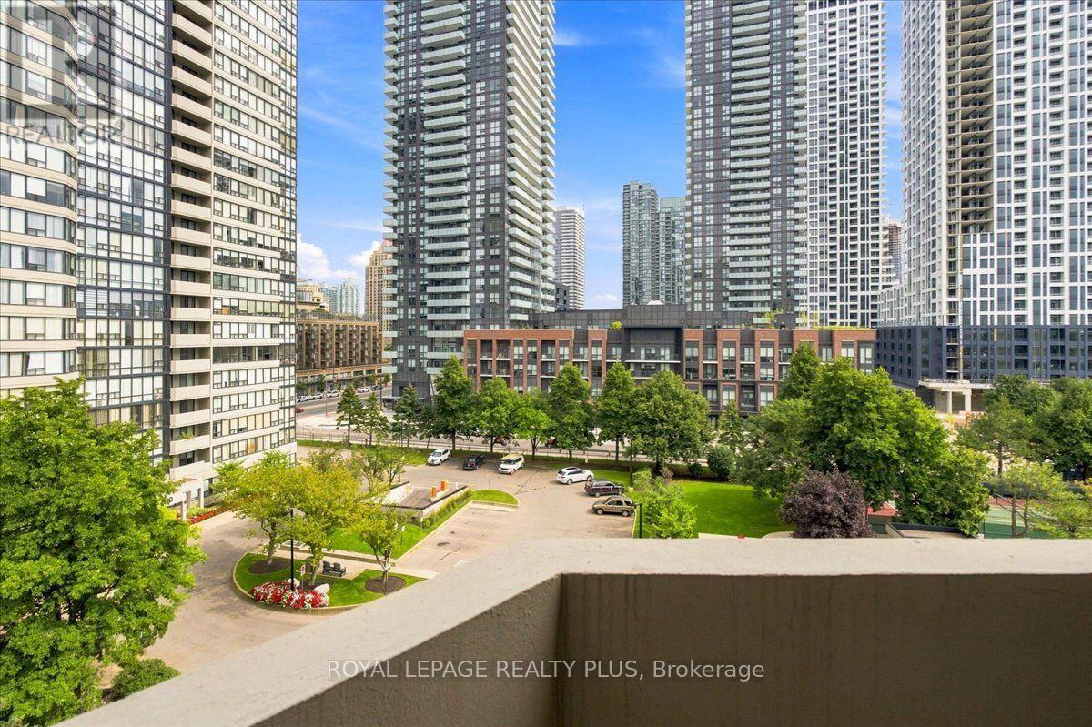 701 - 350 Rathburn Road W, Mississauga, Ontario  L5B 3Y2 - Photo 29 - W13755904