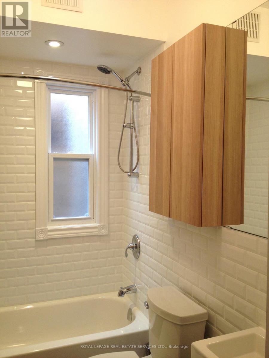 840 Ossington Avenue, Toronto, Ontario  M6G 3V1 - Photo 6 - W13755922