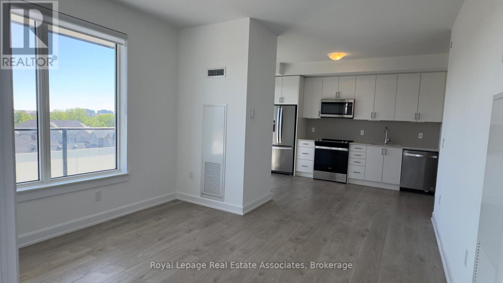 407 - 3200 William Coltson Avenue, Oakville, Ontario  L6H 7W6 - Photo 7 - W13755924