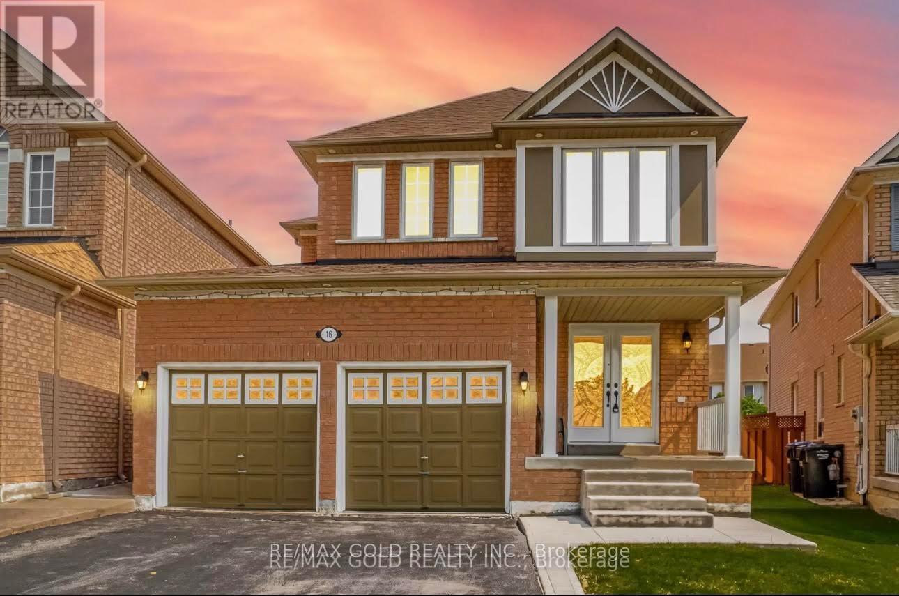 16 MARIO STREET, Brampton, Ontario