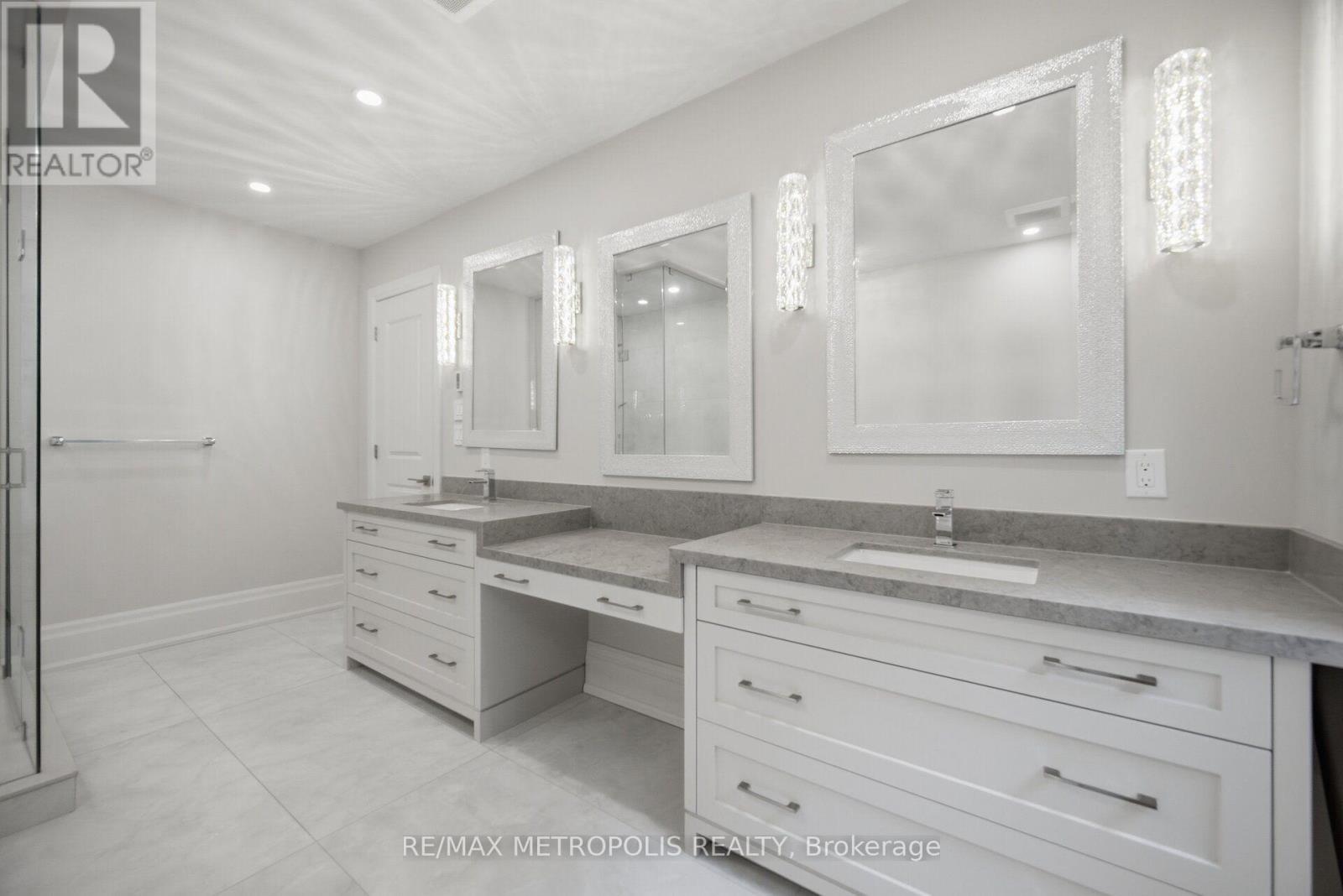 461 Sandlewood Road N, Oakville, Ontario  L6L 3S3 - Photo 31 - W13755976