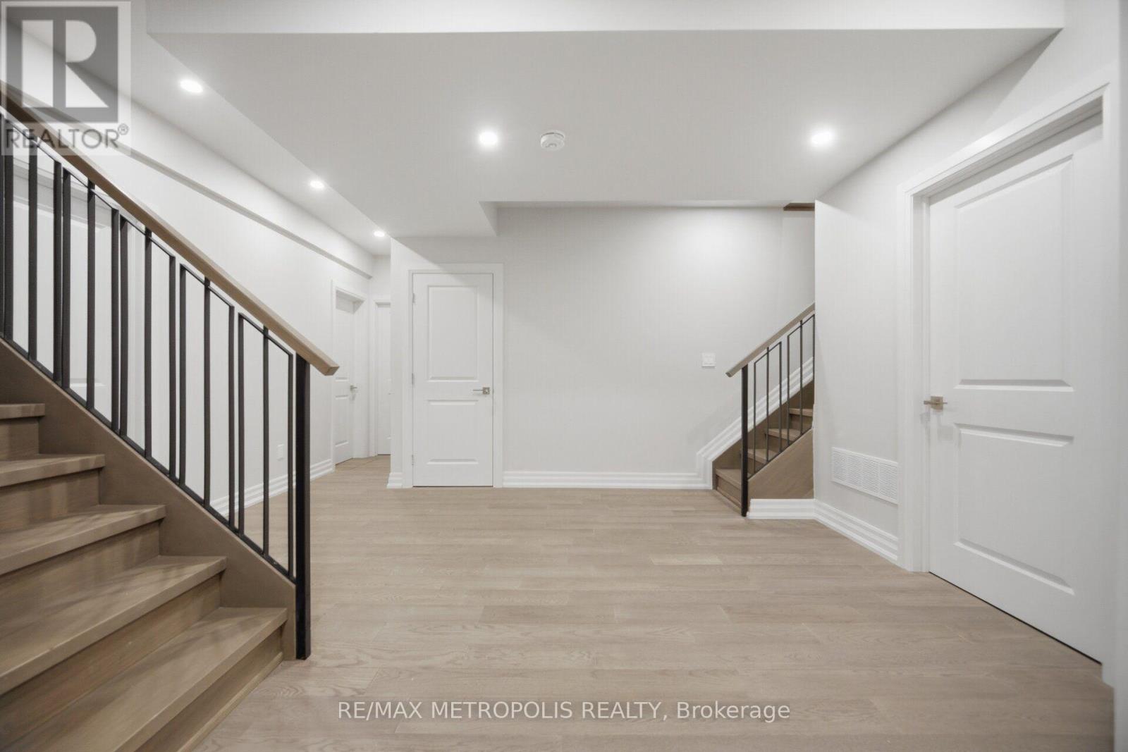461 Sandlewood Road N, Oakville, Ontario  L6L 3S3 - Photo 41 - W13755976