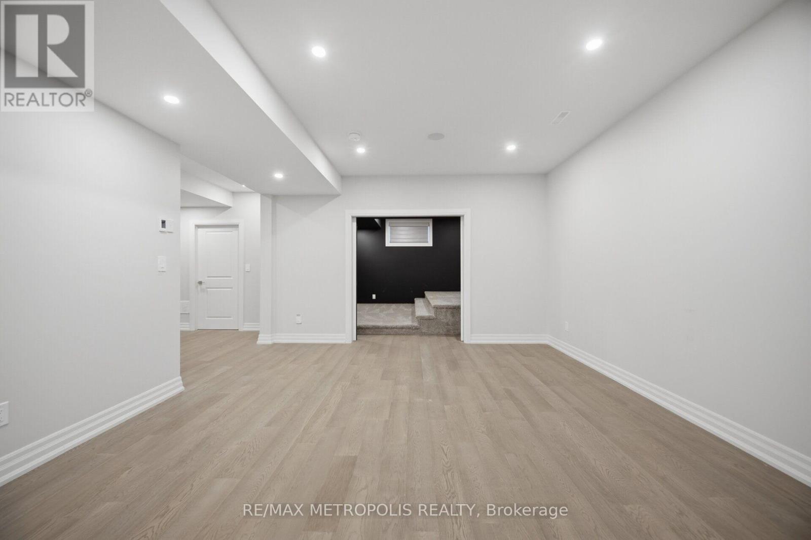 461 Sandlewood Road N, Oakville, Ontario  L6L 3S3 - Photo 42 - W13755976