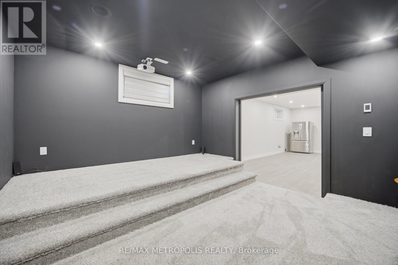 461 Sandlewood Road N, Oakville, Ontario  L6L 3S3 - Photo 44 - W13755976